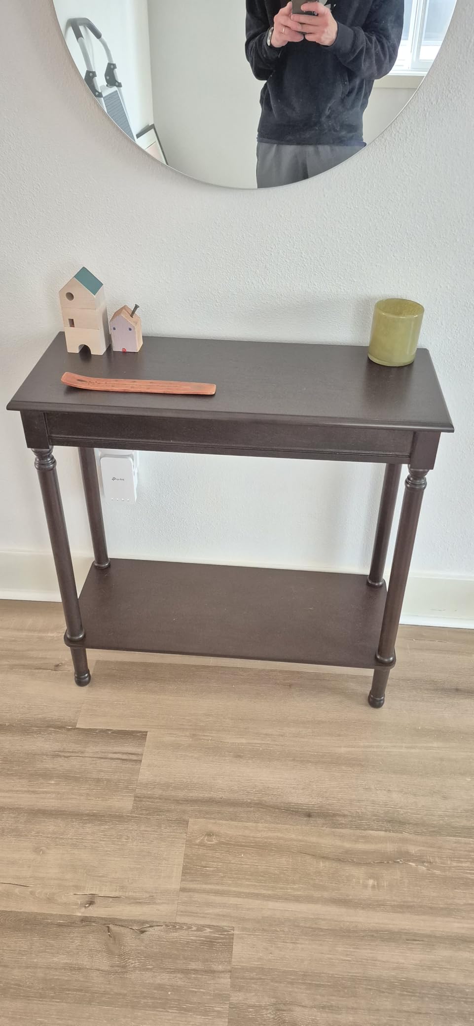 SAFAVIEH Furniture - Tinsley Rectangle Console Table - Brown - Solid Wood - Farmhouse Turned-Leg Design - Ideal for Entryway, Living Room, Hallway, 28