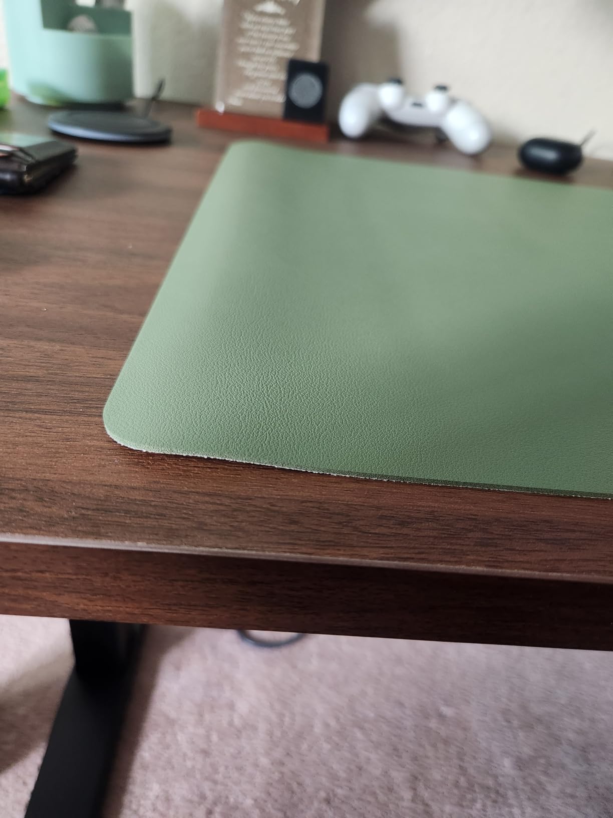 Aothia Leather Desk Pad Protector, Large Mouse Pad, Office Desk Mat, Non-Slip PU Leather Desk Blotter, Waterproof Desk Writing Pad for Office and Home (23.6