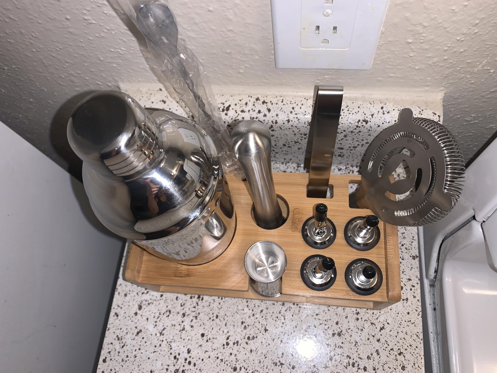 Cocktail Shaker Set, 16 Piece Bartender Kit, Stainless Steel Bar Set Accessories, Coktail Set, Boston Shaker, Drink Mixer Shaker, Bartending Bar Tools with Muddler Spoon Jigger customer photo 2