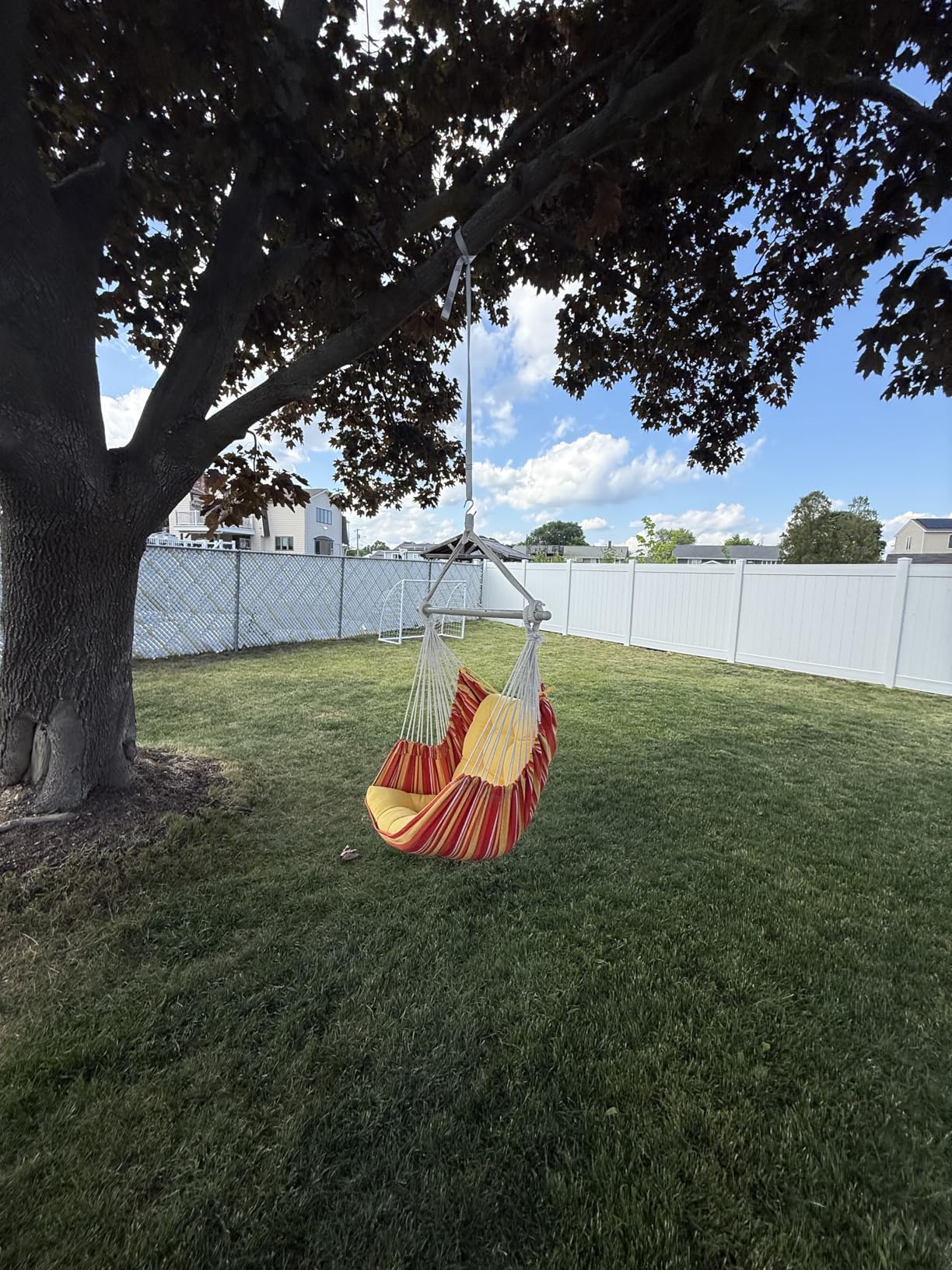 ADVOKAIR Hammock Chair Swing, Heavy-Duty Hanging Rope Swing Seat Supports 500 Lbs, Ideal for Outdoor Patio, Backyard, Porch, Deck & Indoor Bedroom Use customer photo 1