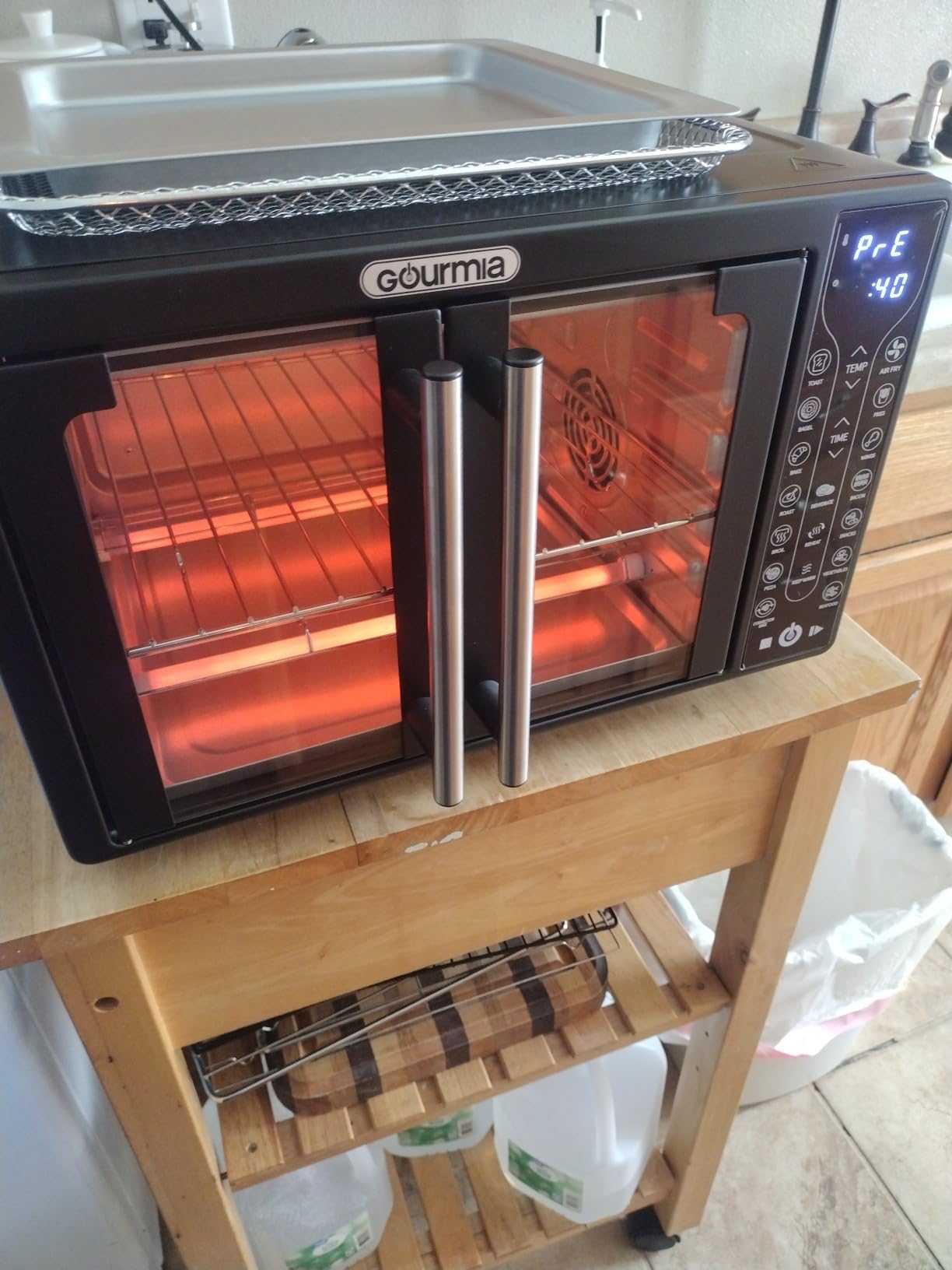 Gourmia French Door Air Fryer Toaster Oven - 6-Slice Capacity, FryForce 360, Digital Display with 17 Cooking Presets, Black customer photo 1