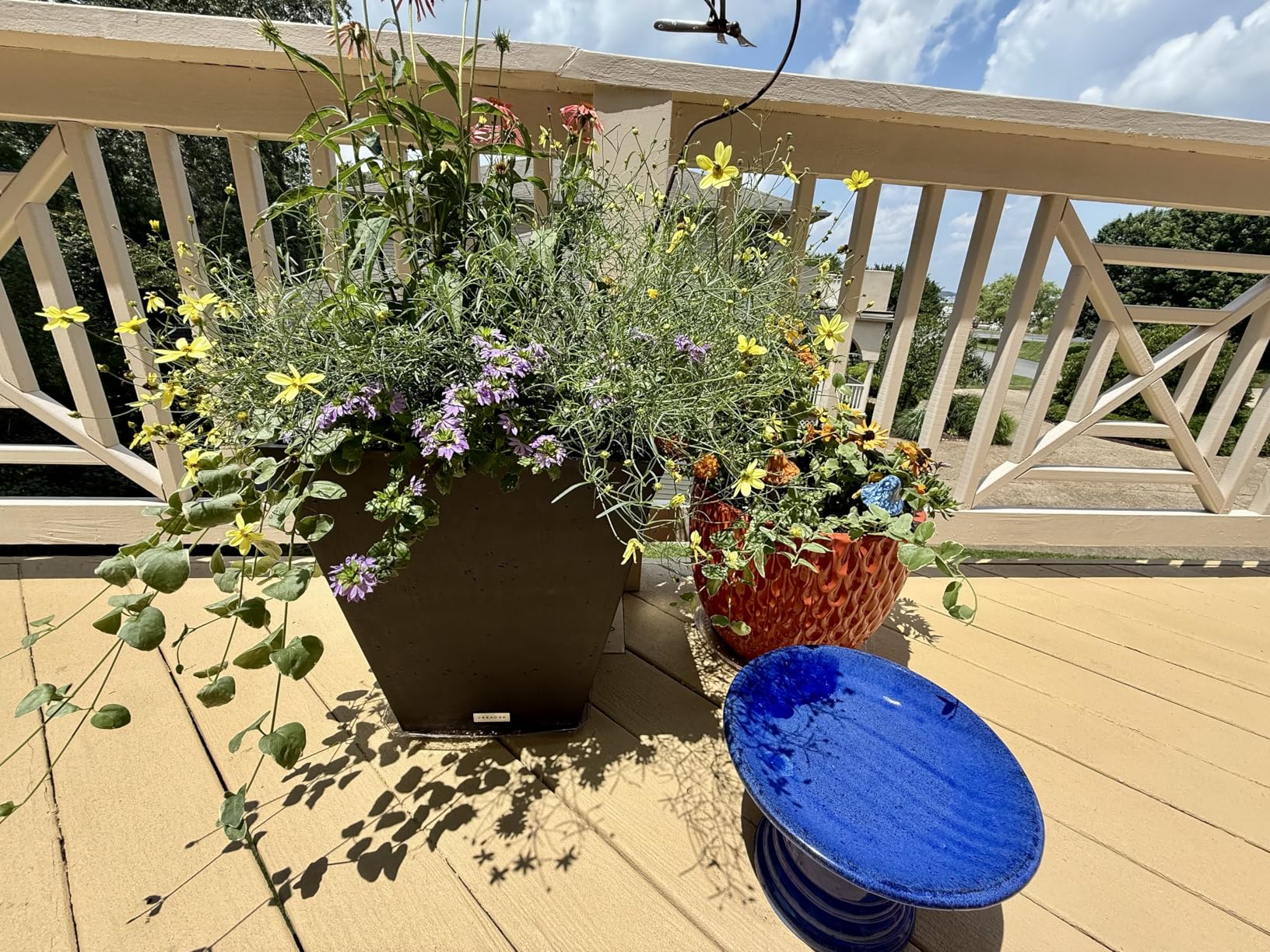 Veradek Pure Series Railing Planter - Tapered Window Box with Bracket customer photo 1