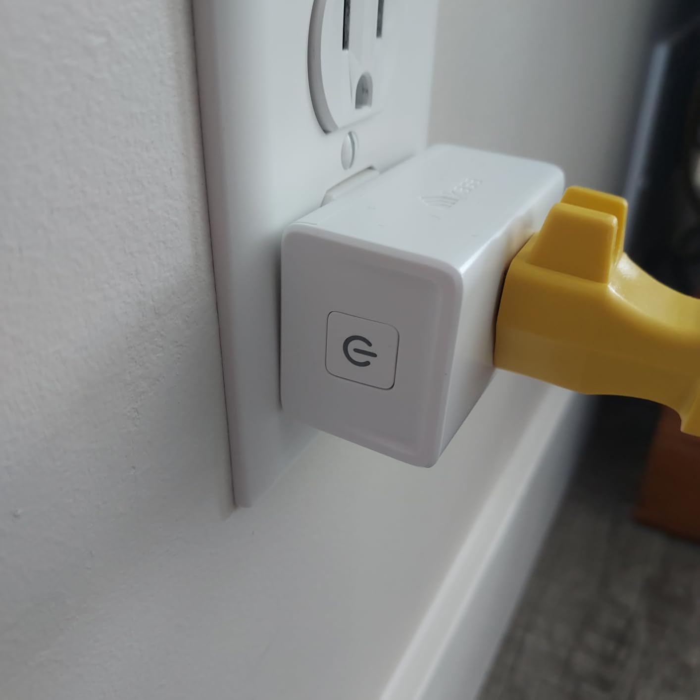 Kasa Smart Plug Mini 15A, Smart Home Wi-Fi Outlet Works with Alexa, Google Home, No Hub Required, UL Certified, 2.4G WiFi Only, 4-Pack (EP10P4), White customer photo 2