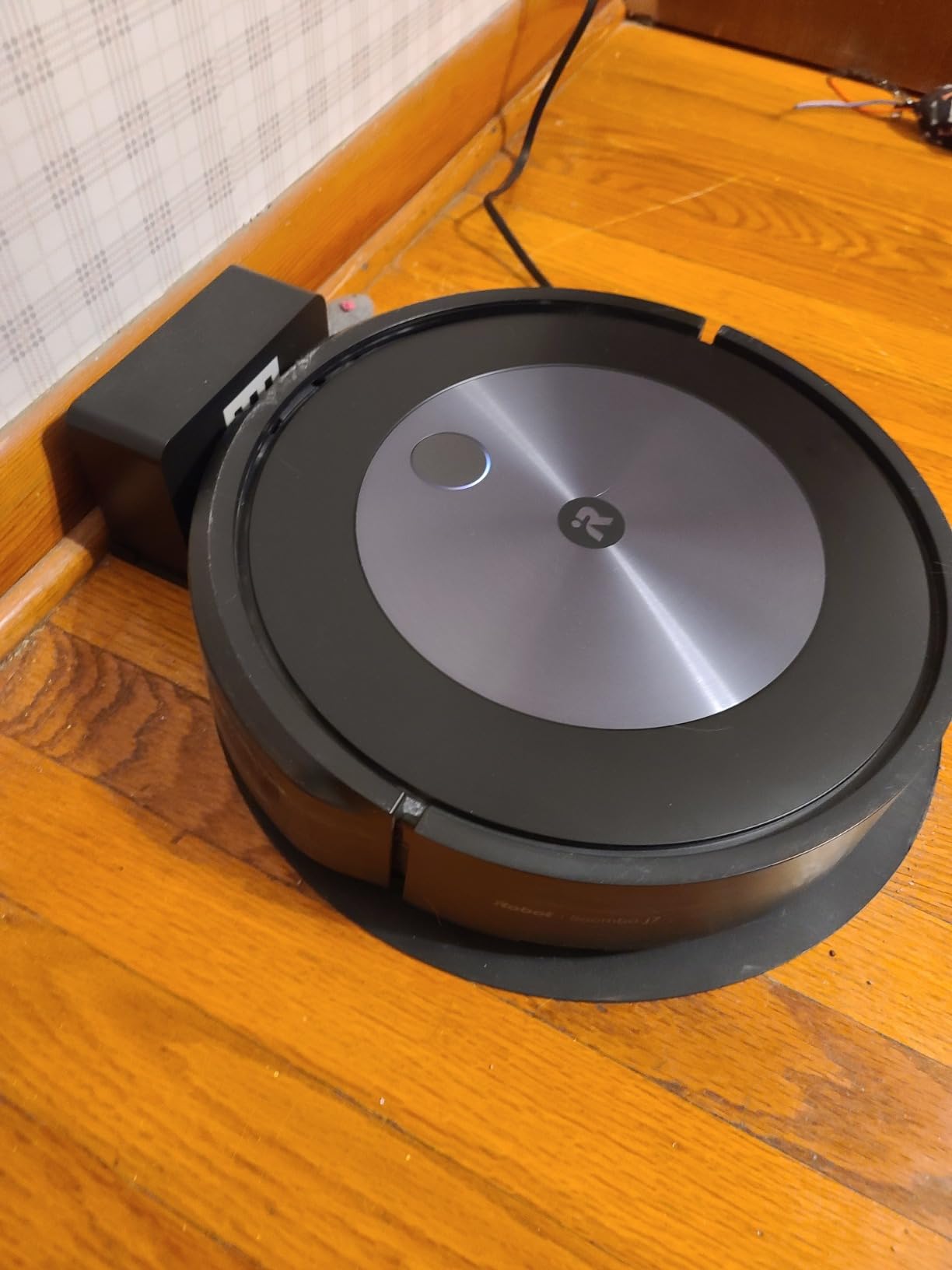 iRobot Roomba j7 (7150) Wi-Fi Connected Robot Vacuum - Identifies and avoids Obstacles Like Pet Waste & Cords, Smart Mapping, Works with Alexa, Ideal for Pet Hair, Carpets, Hard Floors customer photo 1