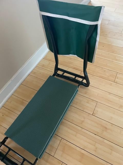 KVR Upgraded Garden Kneeler and Seat with Thicken & Widen Soft Kneeling Pad, Heavy Duty Foldable Gardener Stool with 2 Tool Pouches, Gardening Gifts for Women Mom Men Seniors customer photo 1