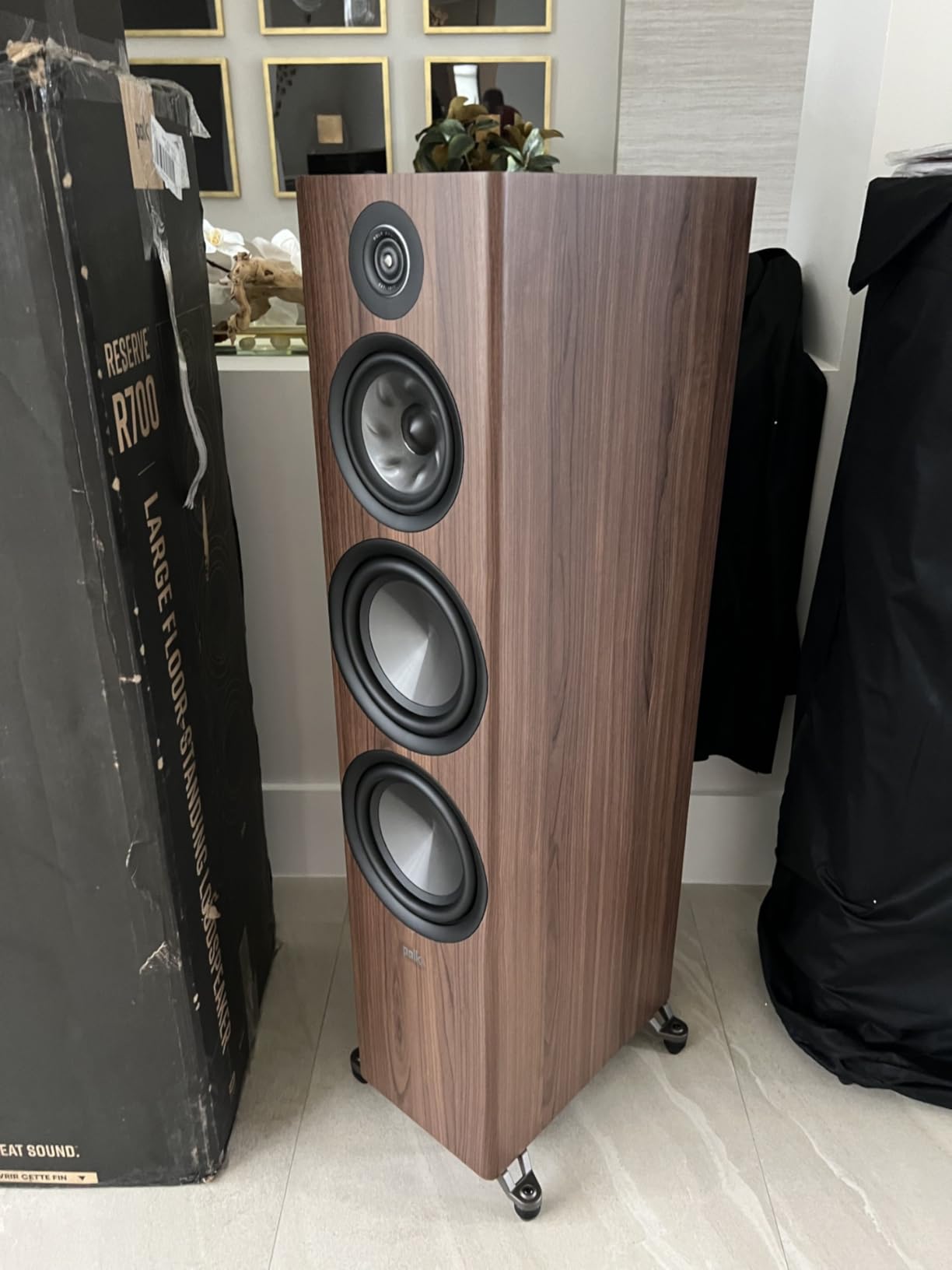 Reserve Series R700 Tower Speaker, 1
