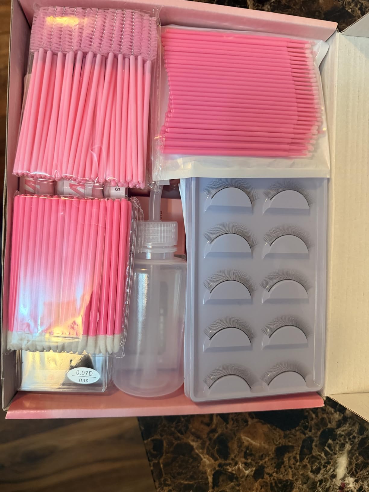 267 PCS Eyelash Extension Supplies Lash Extension Kit USB Air Conditioning Blower, Silicone Pad, Under Eye Gel Pads, Mini Makeup Mirror, Tapes, Tweezers, Glue Rings, Eyelash Brushes, Mini Applicator customer photo 1