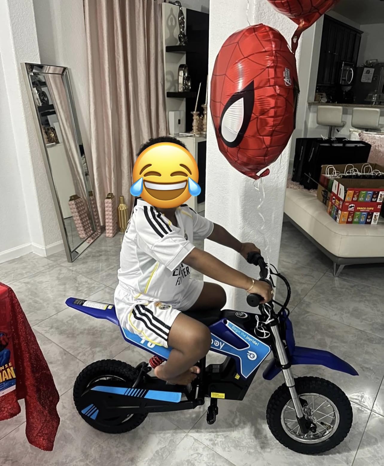 Hiboy DK1 36V Electric Dirt Bike, 300W Electric Motorcycle - Up to 15.5MPH & 13.7 Miles Long-Range, 3-Speed Modes for Kids Ages 3-10 customer photo 1