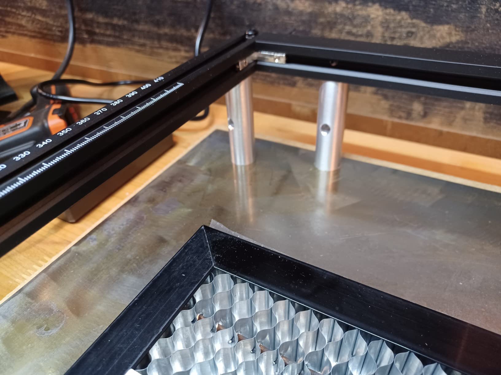LONGER RAY5 Laser Engraver, Fully Upgraded with 10W Output, a 3.5-inch Color Touchscreen, and app-Based Offline Control; Ideal for Engraving Metal, Glass, and Wood. Working Area: 400×400 mm. customer photo 2