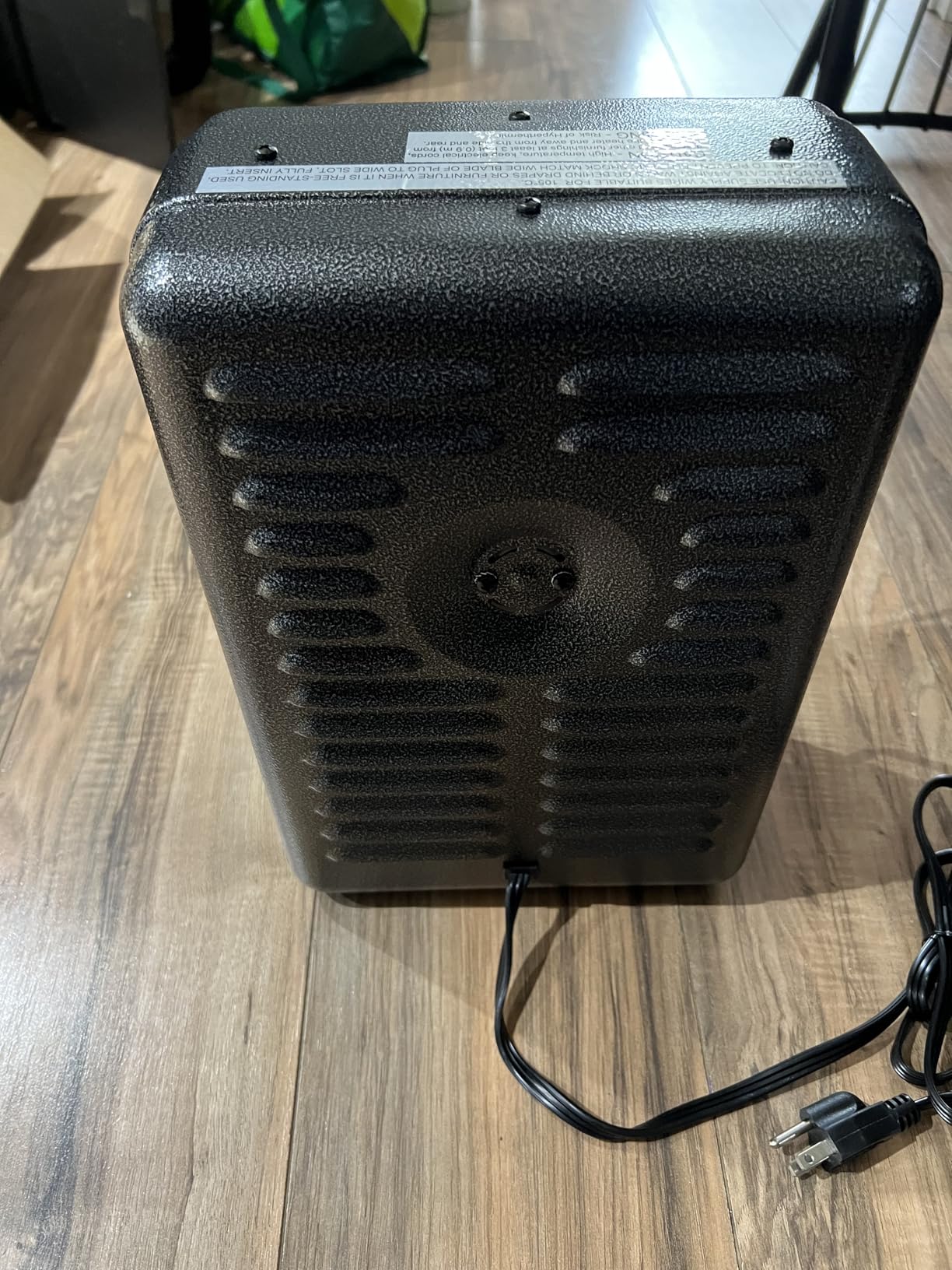 Shinic Space Heater,1500W Milkhouse Heater with Thermostat, Stay Cool Durable Metal Housing, Overheat protection, 3-Prong Plug, Tip-Over Auto Shut Off, Utility Heater for Garage, Bedroom, Greenhouse customer photo 2