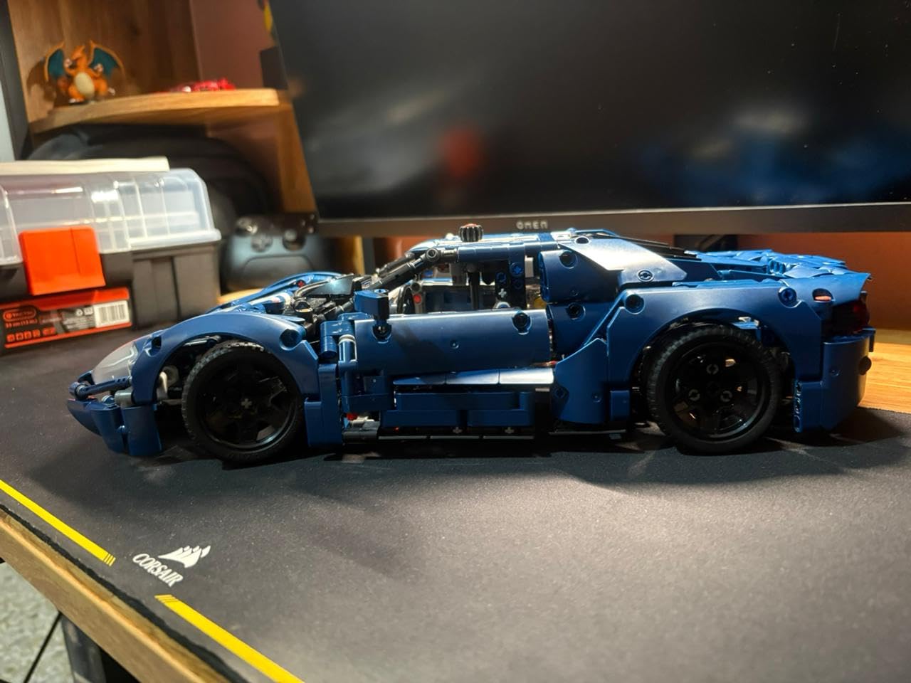 LEGO Technic 2022 Ford GT Building Set for Adults - Collectible Kit W/Authentic Features, Ages 18+ - 1:12 Scale - Gifts for Men & Women - Display as Bedroom or Home Decor - 42154 customer photo 2