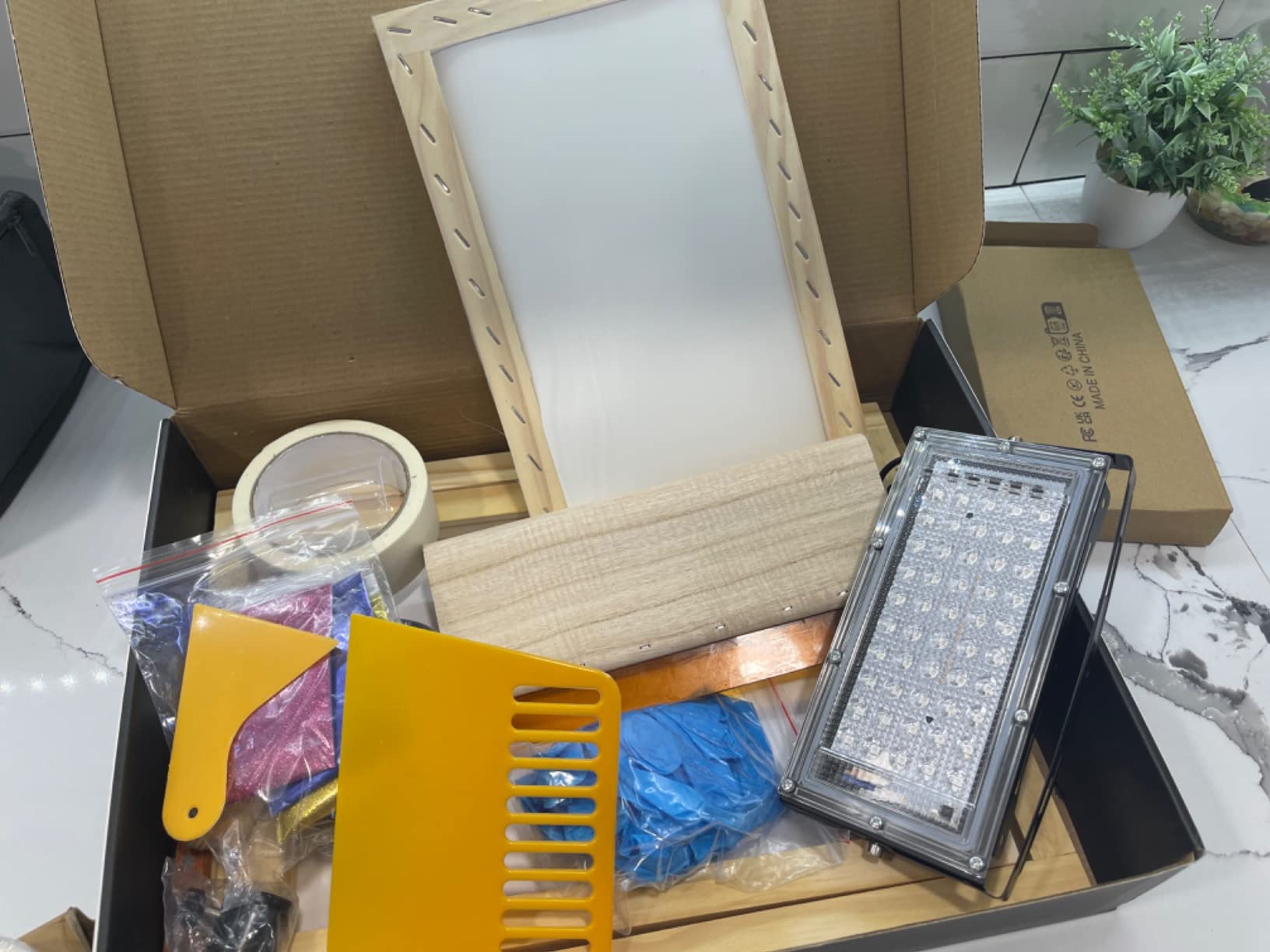 Pllieay 60pcs Screen Printing Kit with LED UV Exposure Lamp, 6 Colors Screen Printing Ink, 3 Size Wood Silk Screen Printing Frames, All The Screen Print Supplies in One Set customer photo 1