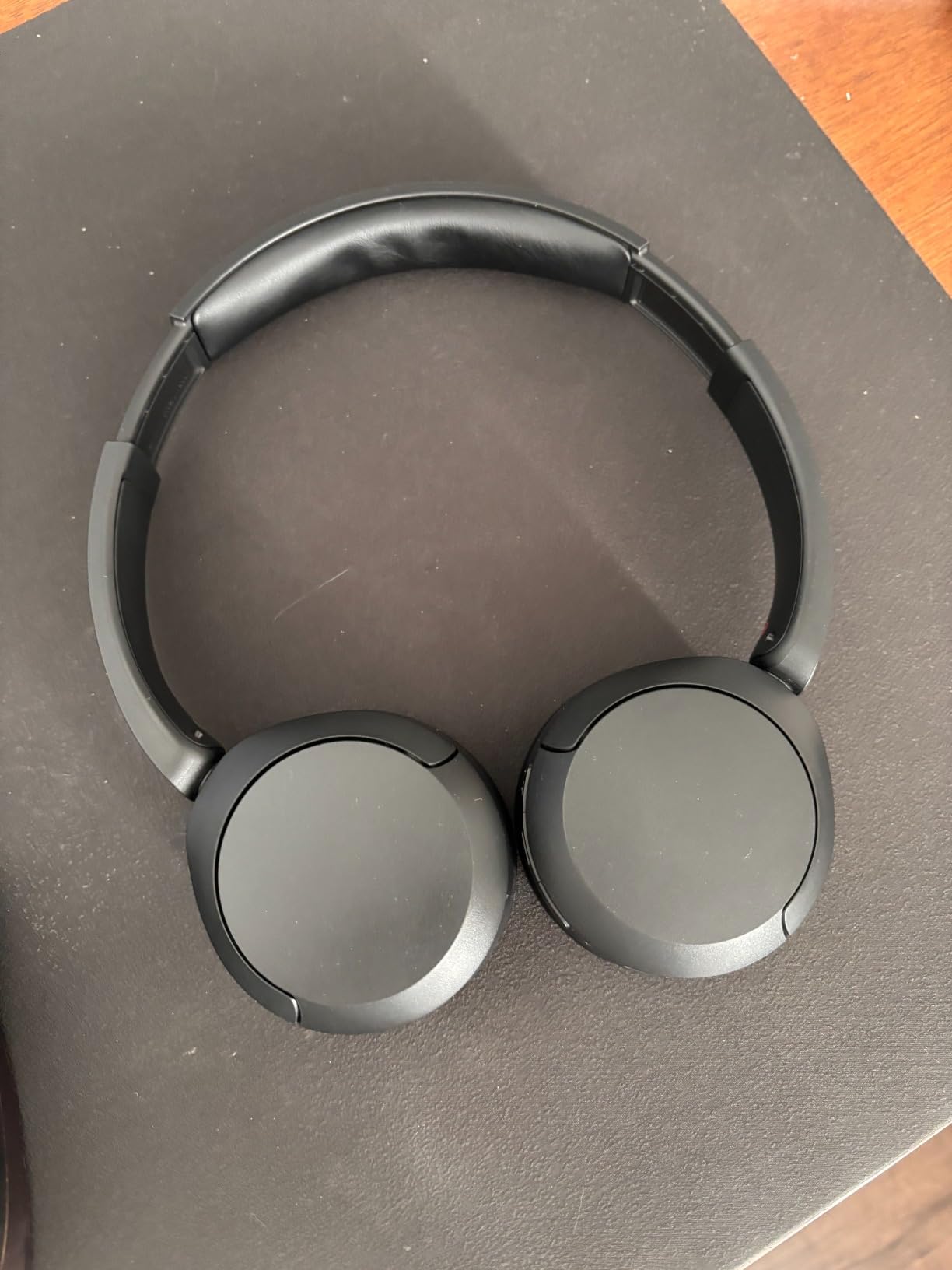 WH-CH520 Wireless Headphones Bluetooth On-Ear Headset with Microphone and up to 50 Hours Battery Life with Quick Charging, Blue customer photo 1