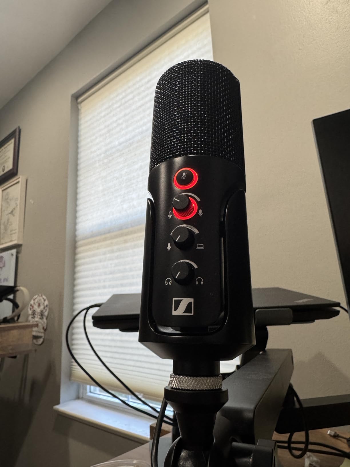 Sennheiser Professional Profile USB Cardioid Condenser Microphone with Table Stand customer photo 2