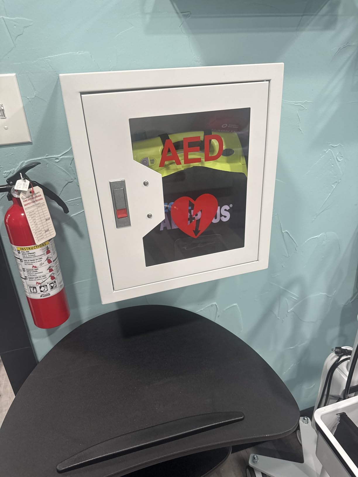 AED Defibrillator Wall Mounted Cabinet, Steel Storage Cabinet with Alarm and Light, AED Cabinet fits All Brands Cardiac Science, Zoll, AED Defibrillator, Physio-Control, 14.2 x 7.8 x 15.7 Inch customer photo 1