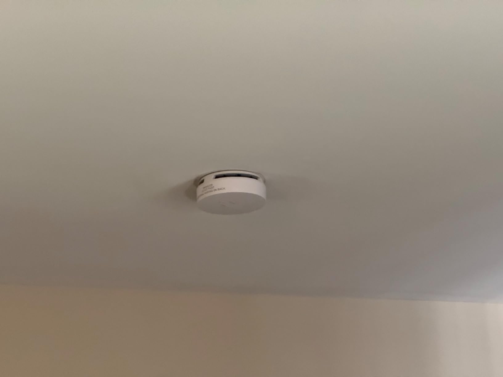 SimpliSafe Smoke & Carbon Monoxide Detector, Battery Powered, 1 Count customer photo 2