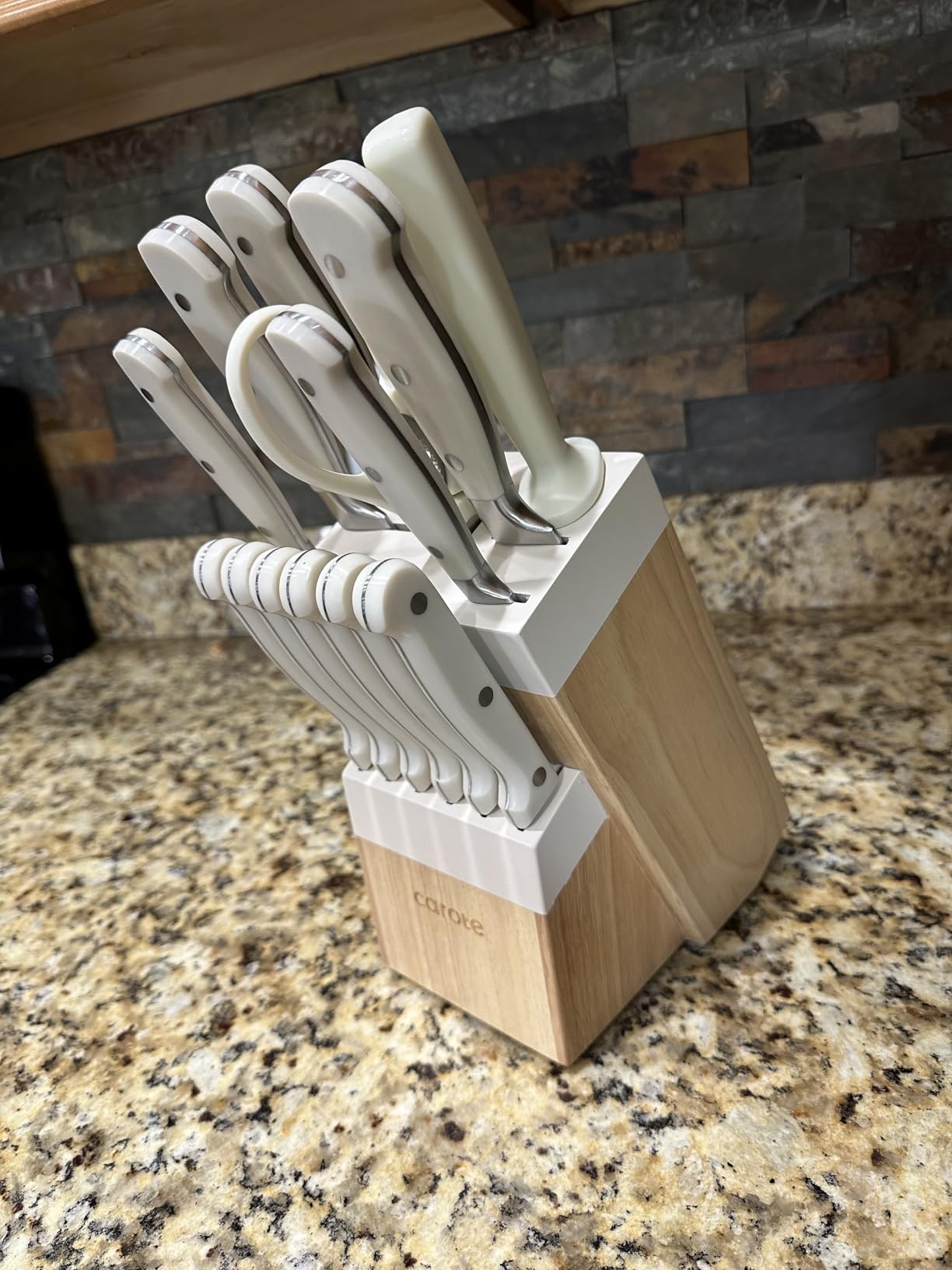 CAROTE 14 Pieces Knife Set with Block, Forged, High Carbon Stainless Steel Sharp Blade Block Knife Set, Dishwasher Safe Cutlery customer photo 1