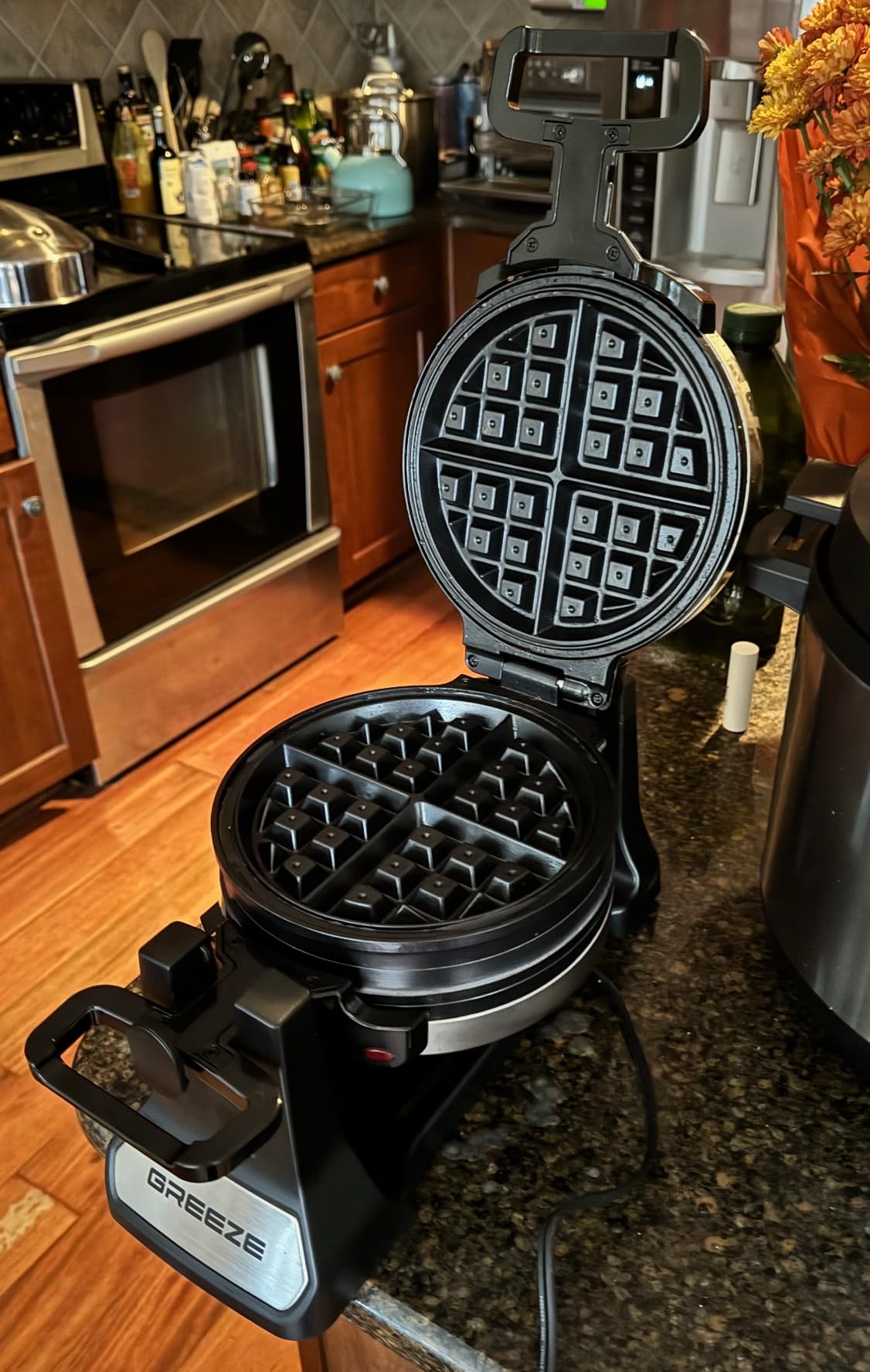 Waffle Maker, Double Belgian Waffle Maker 180 Degree Flip, 1400W Waffle Iron 8 Slices, Rotating & Nonstick Plates with Removable Drip Tray for Easy Clean, Stainless Steel, Locking Buckle & Cool Touch Handle customer photo 2