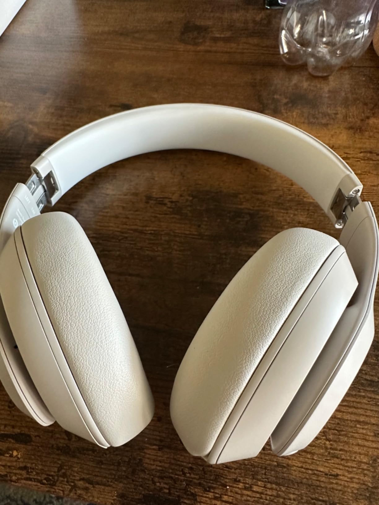 Beats Studio Pro Premium Wireless Over-Ear Headphones - Up to 40-Hour Battery Life, Active Noise Cancelling, Great for Travel & Commuting, USB-C Lossless Audio, Apple & Android Compatible customer photo 1