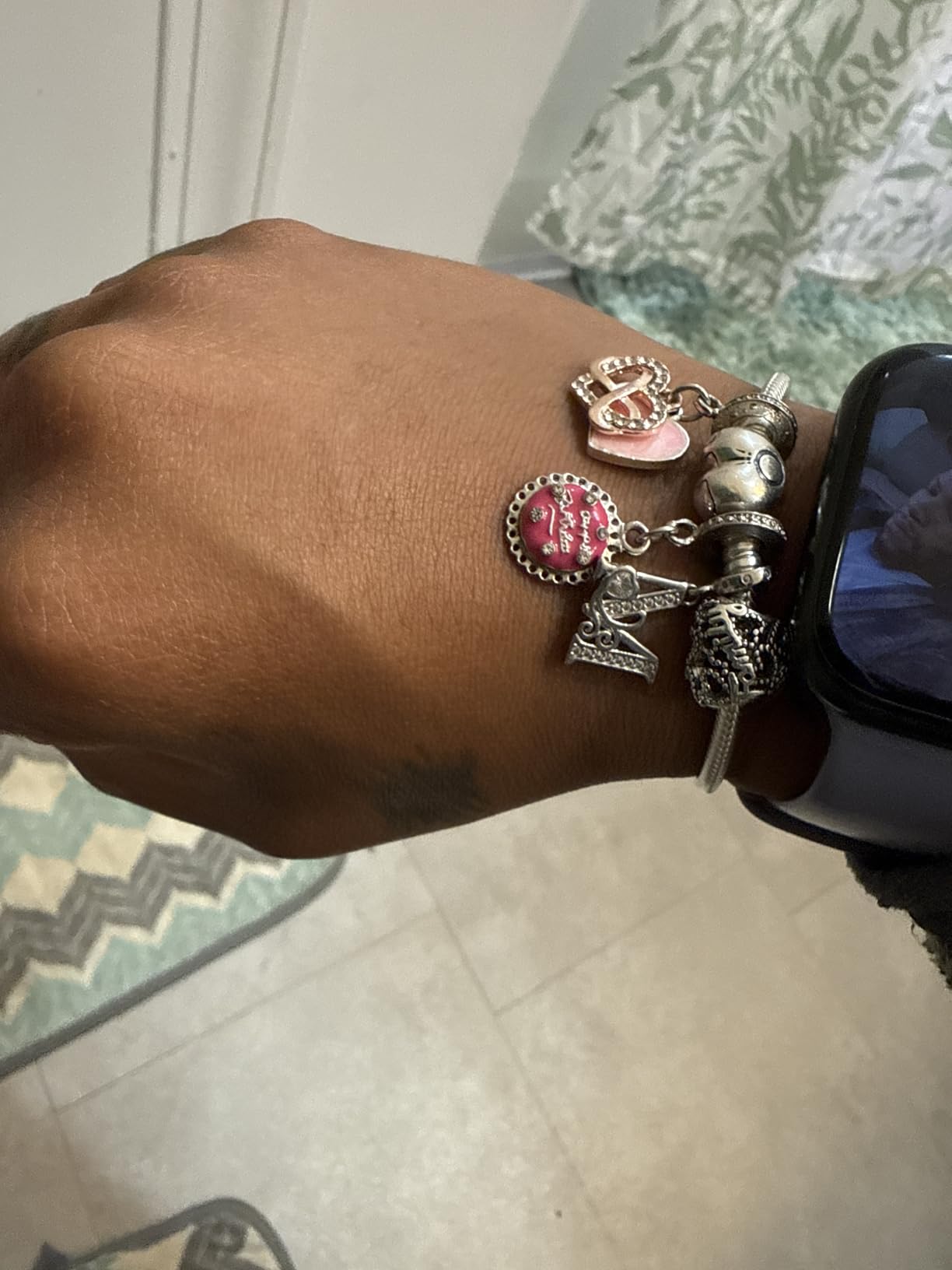 PANDORA Heart Clasp Snake Chain Bracelet - Heart Clasp - Romantic Jewelry for Her with Gift Box - Compatible Moments Charms - Sterling Silver customer photo 2
