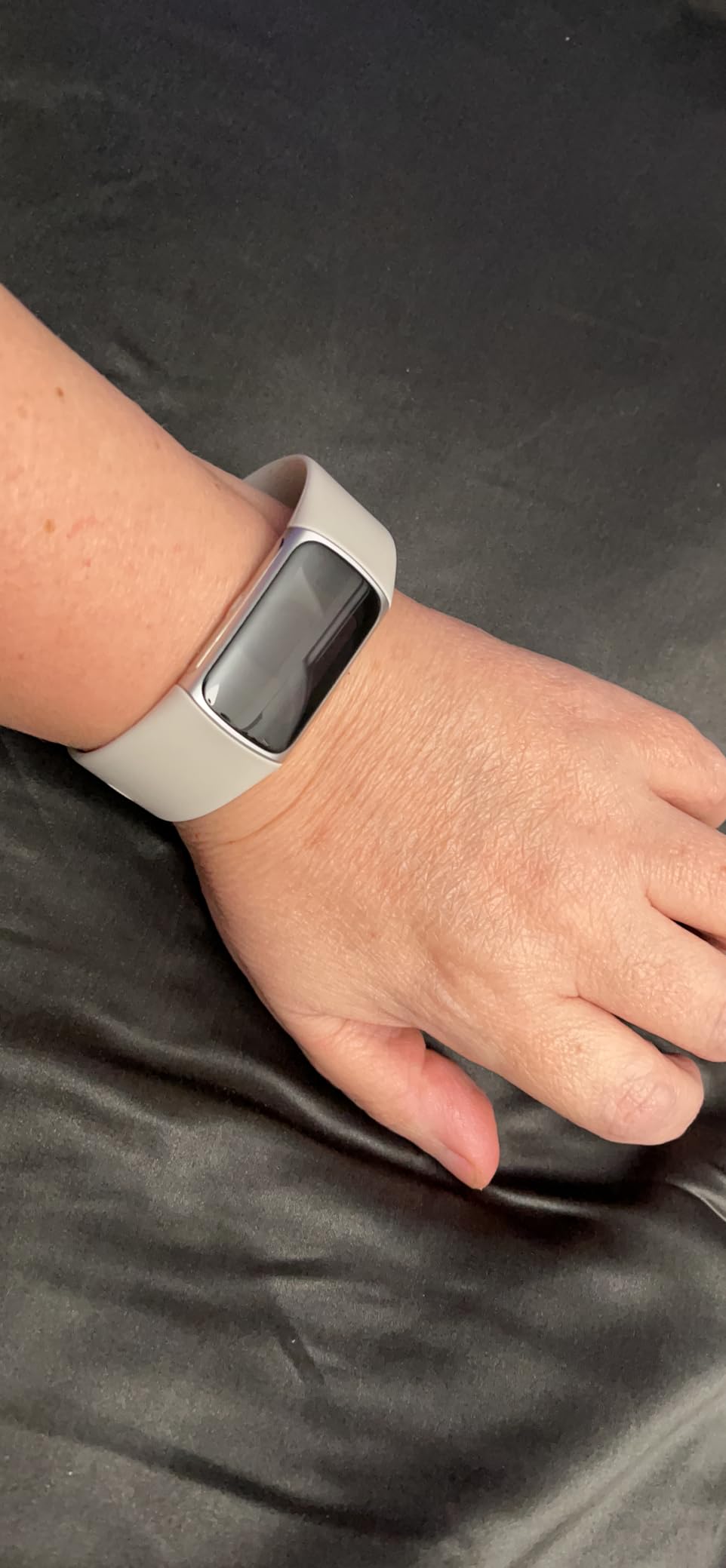 Fitbit Charge 6 Fitness Tracker with Google Apps - Heart Rate on Exercise Equipment - 3-Month Google Health Premium Membership Included customer photo 2