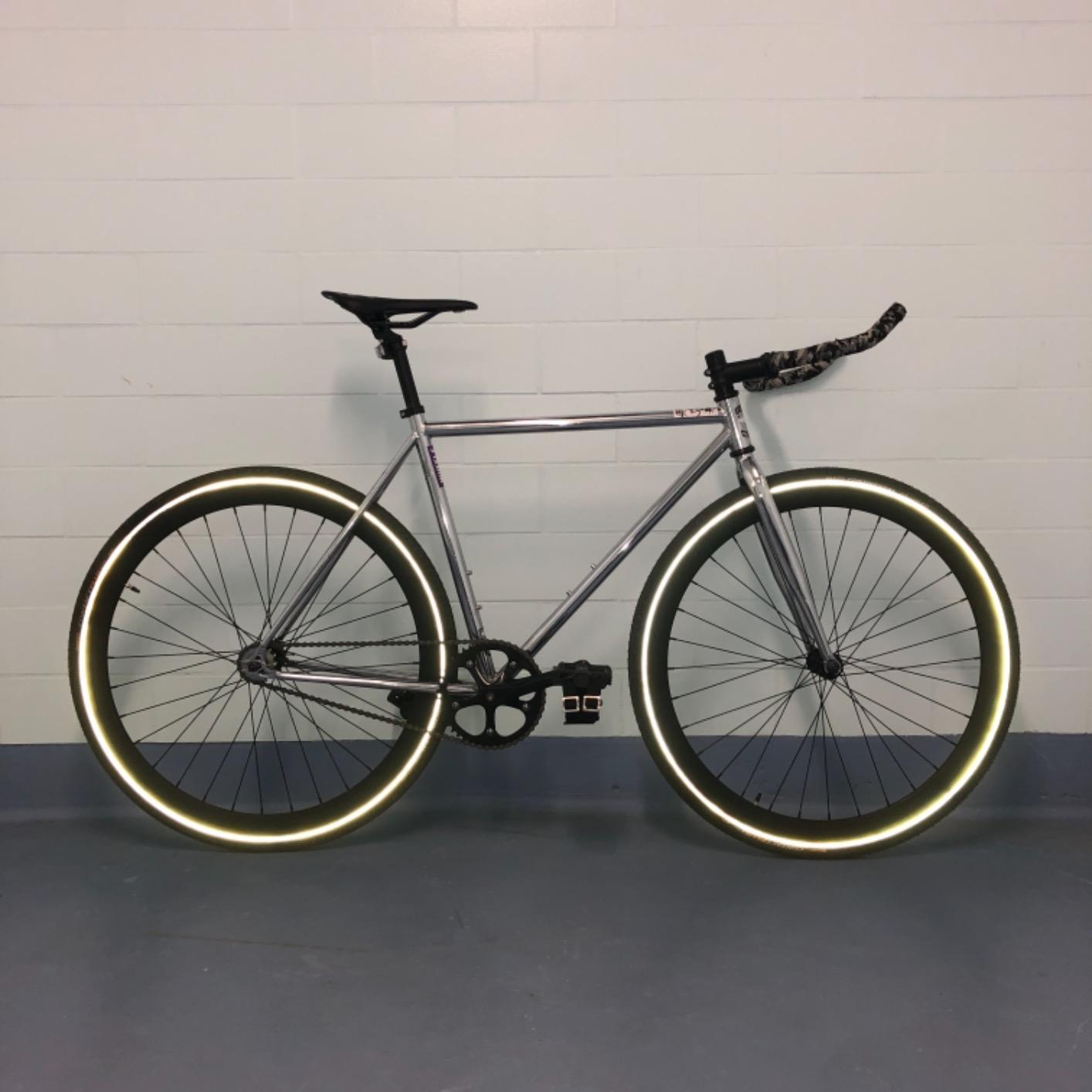 Golden Cycles Fixed Gear Single Speed Bike - Perfect Urban Commuter Bicycle with Front and Rear Brakes - Ideal for Teens and Adults customer photo 2