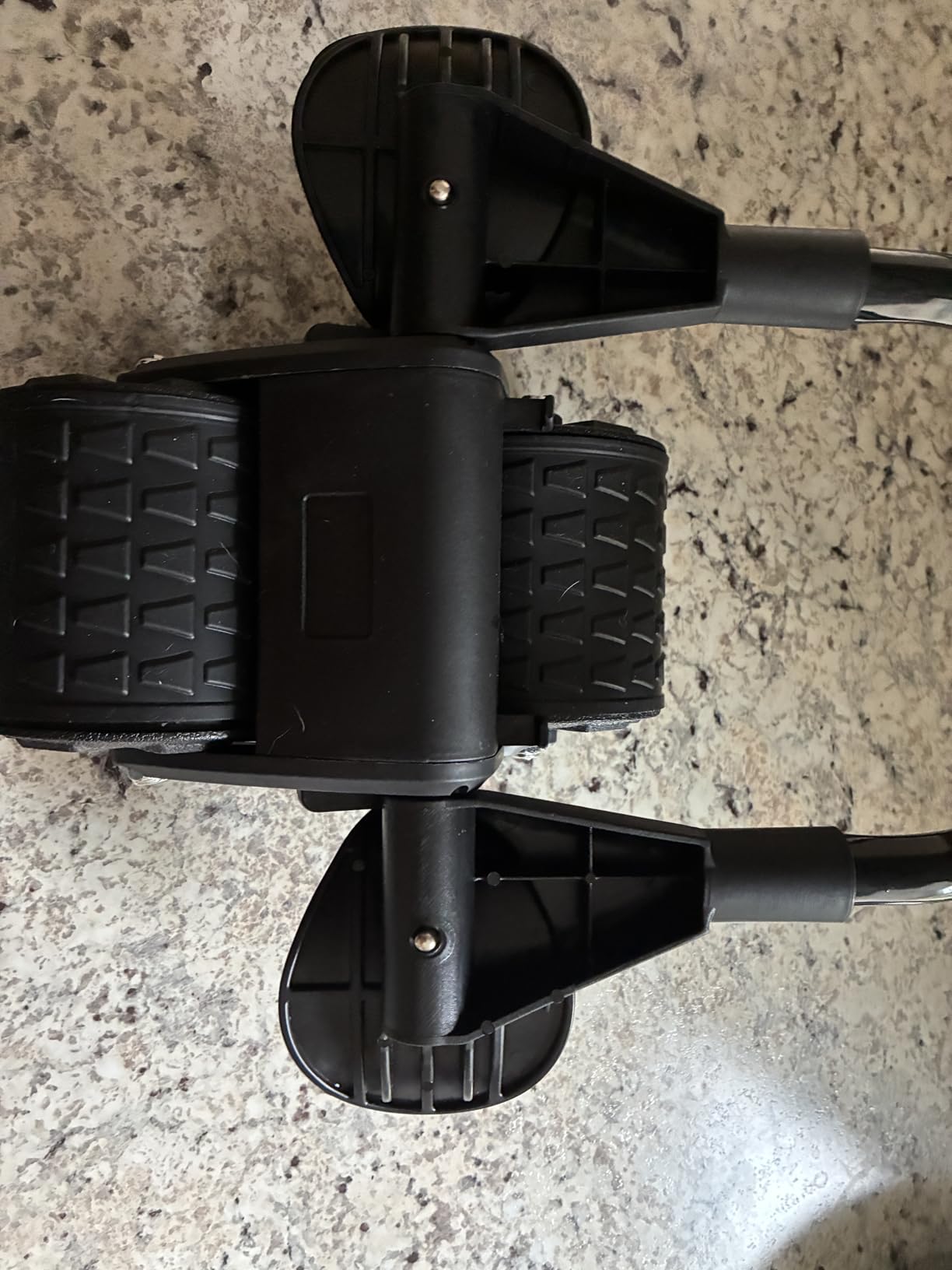 2026 Upgraded Ab Roller Wheel with Knee Mat & Timer - Automatic Rebound Abdominal Wheel with Elbow Support, Abs Workout Equipment for Core Strength Training customer photo 2