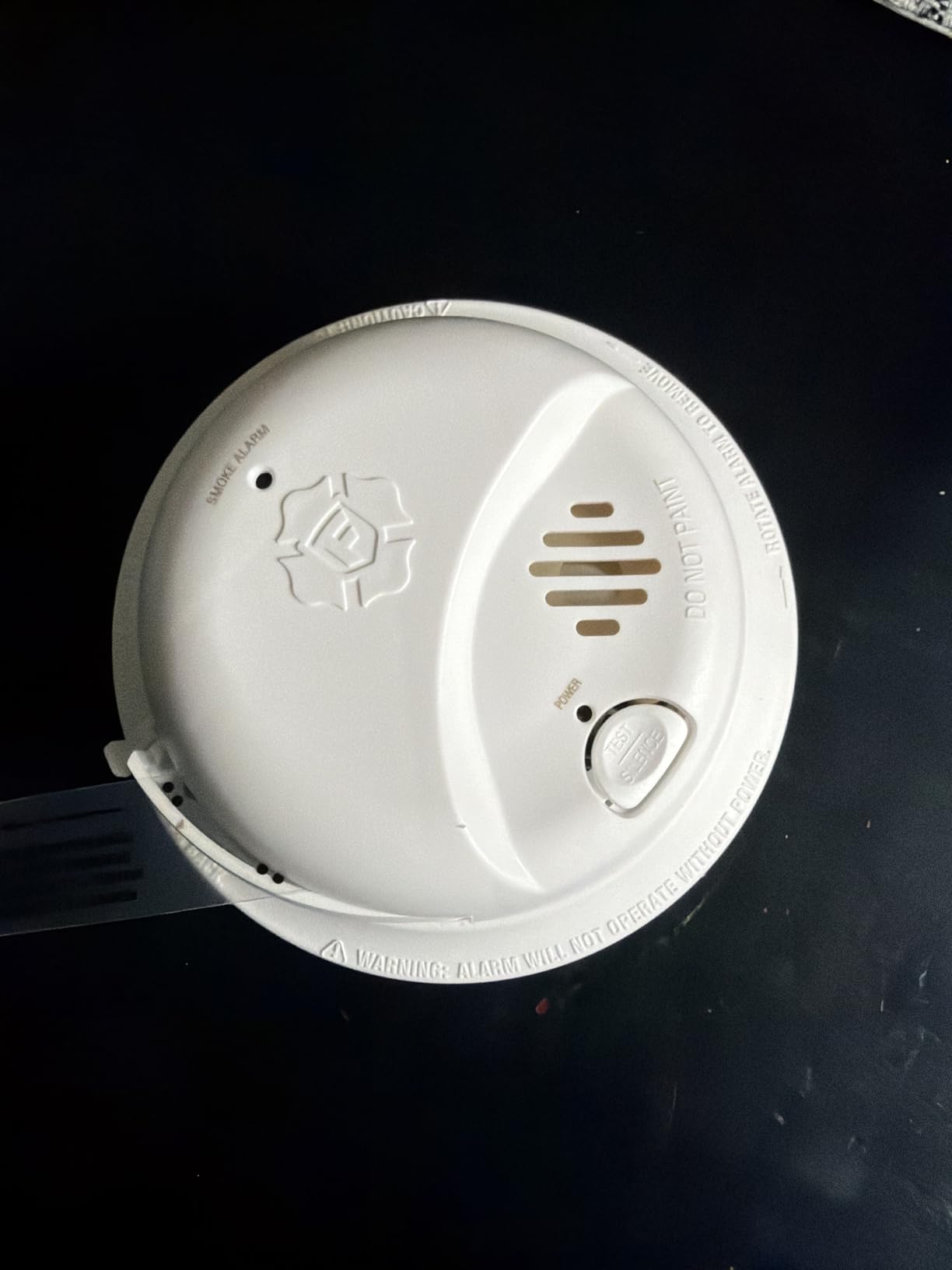 First Alert Smoke Alarm, Battery-Operated Detector with Test & Silence Button, SMI100, 1-Pack customer photo 2