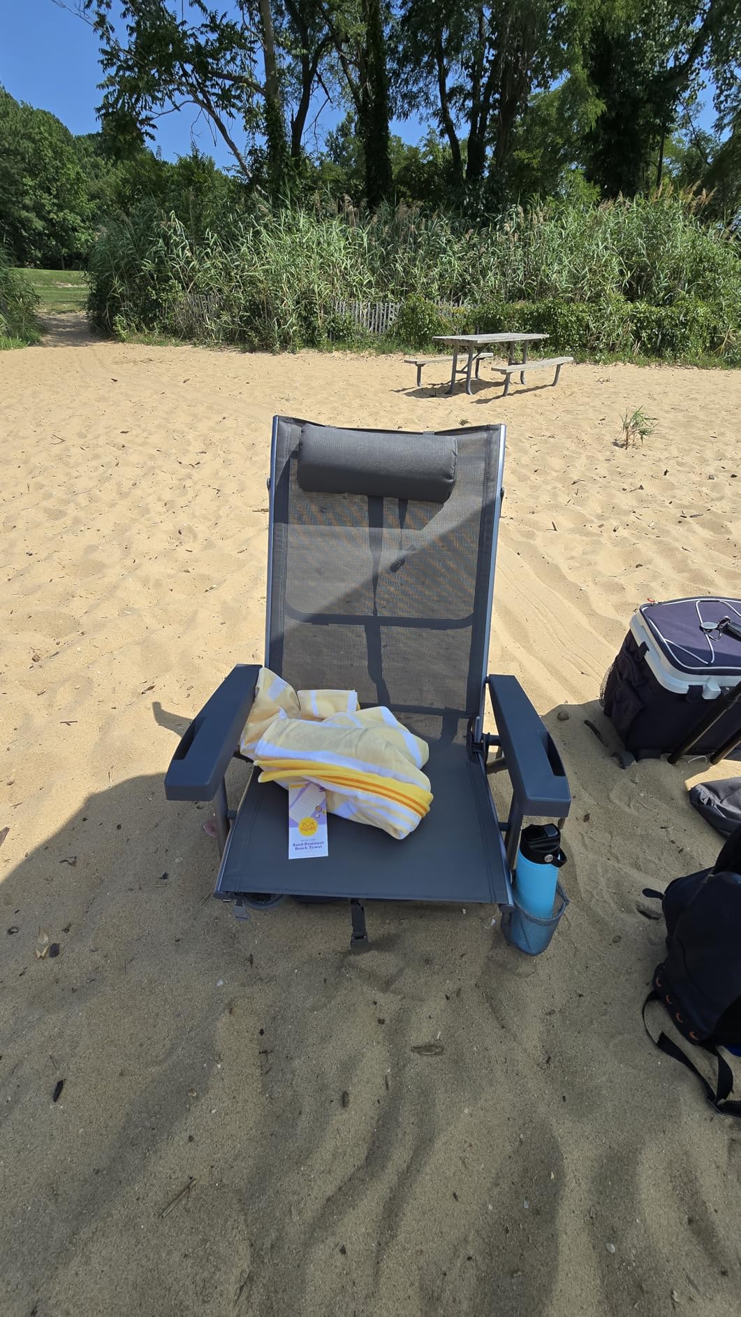 ICECO Bora High Back Beach Chairs for Adults, 5 Positions Reclining Beach Chair with Headrests, Folding Beach Chair with Cup Holder & Storage Bag for Beach, Pool, Patio, Capacity 500lbs customer photo 2