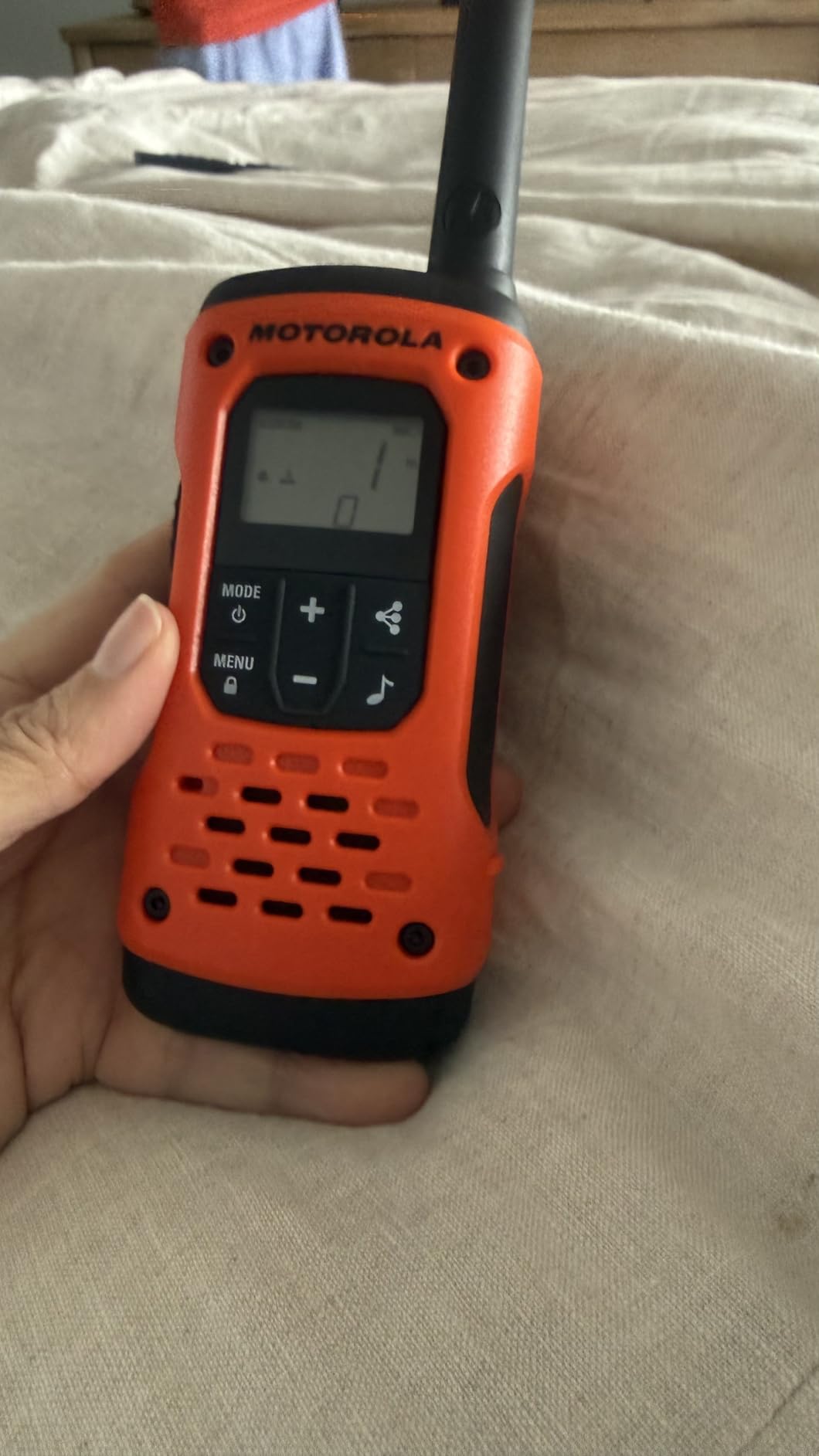 Motorola Solutions Talkabout T605 H2O Two Way Radios Waterproof Walkie Talkie, Rechargeable, 22 Channel, 35 Mile, 2 Pack customer photo 1