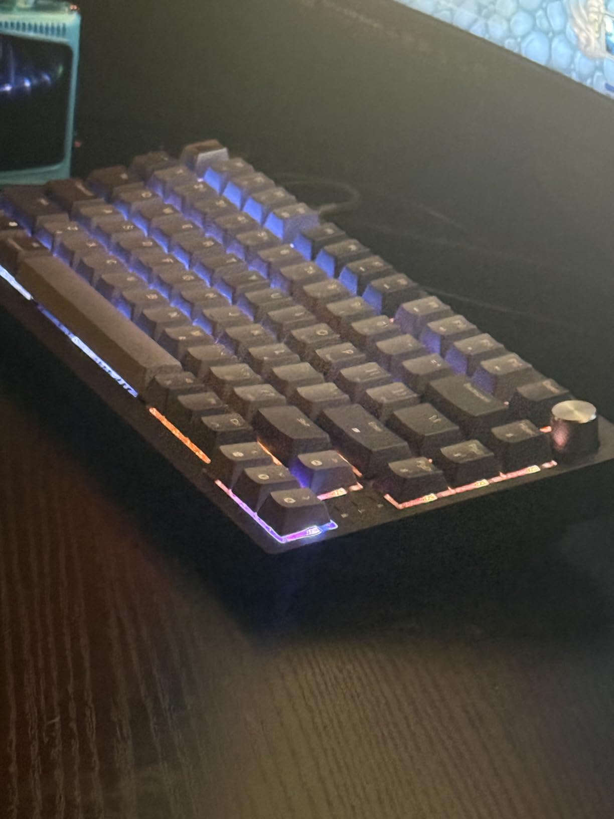 K65 Plus Wireless 75% RGB Mechanical Gaming Keyboard – Pre-Lubricated MLX Red Linear Switches – PBT Dye-Sub Keycaps – PC, Mac, PS5, PS4, Xbox, iPad – QWERTY NA – Black/Gray customer photo 2