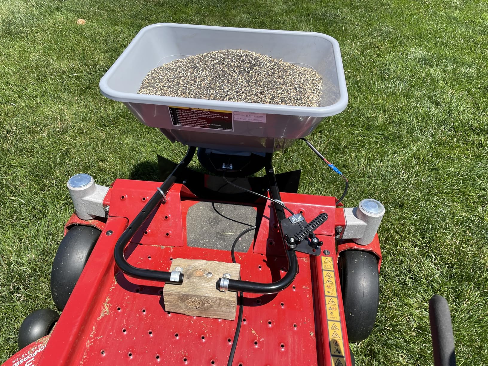 Yard Commander - 80 LB ATV/UTV Broadcast Spreader - 12-Volt Heavy Duty Motor - Salt, Seed, Fertilizer & More - Adjustable Drop Rate - Included Hopper Cover - Mounts to Front or Rear Utility Rack customer photo 1
