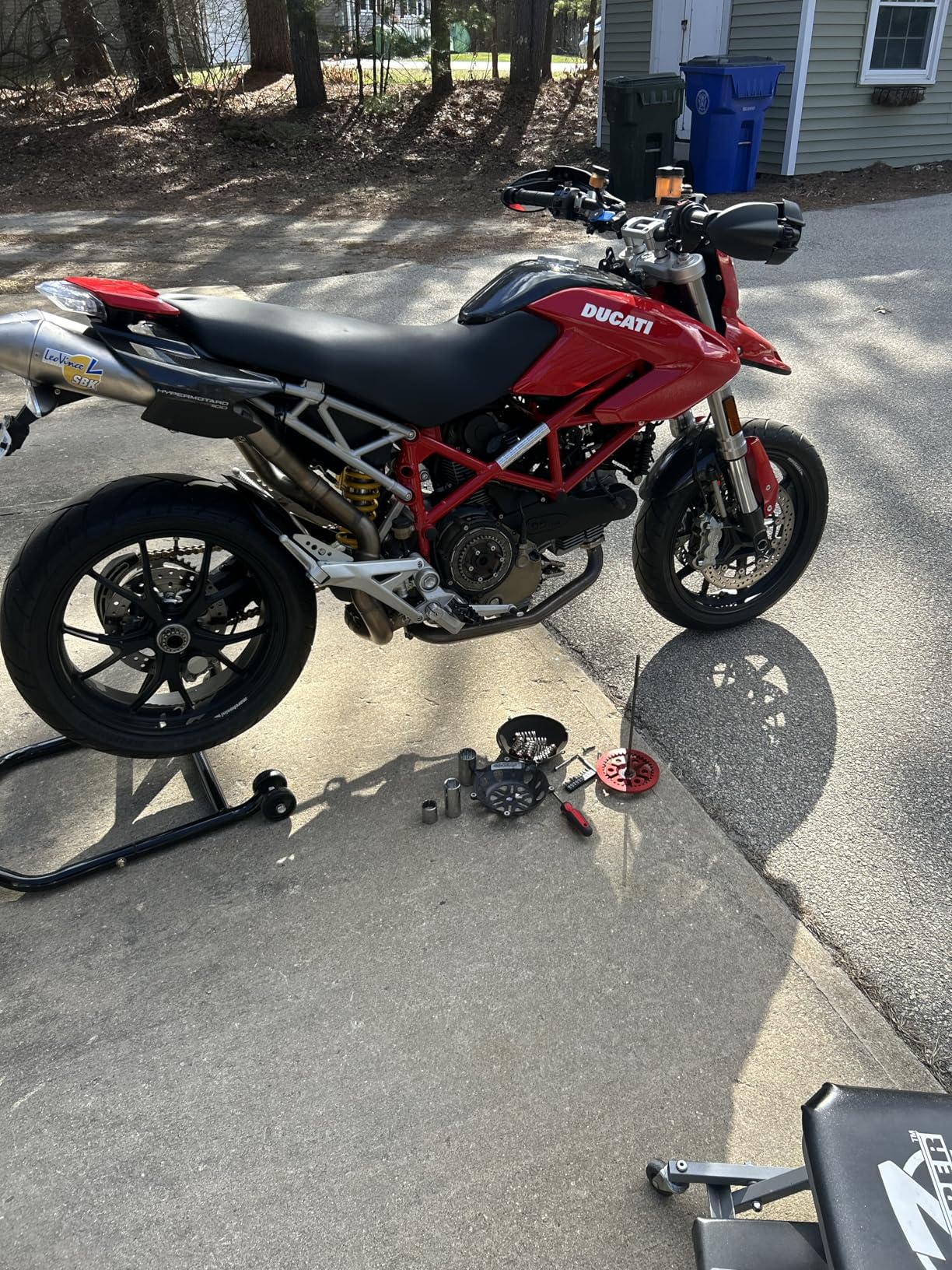 Single Sided Swingarm Motorcycle Stand Lift with 21.7 mm pin, Motorcycle Wheel Stand, Motorcycle Rear Stand, Lifting Accessories, Compatible with Ducati Models customer photo 1