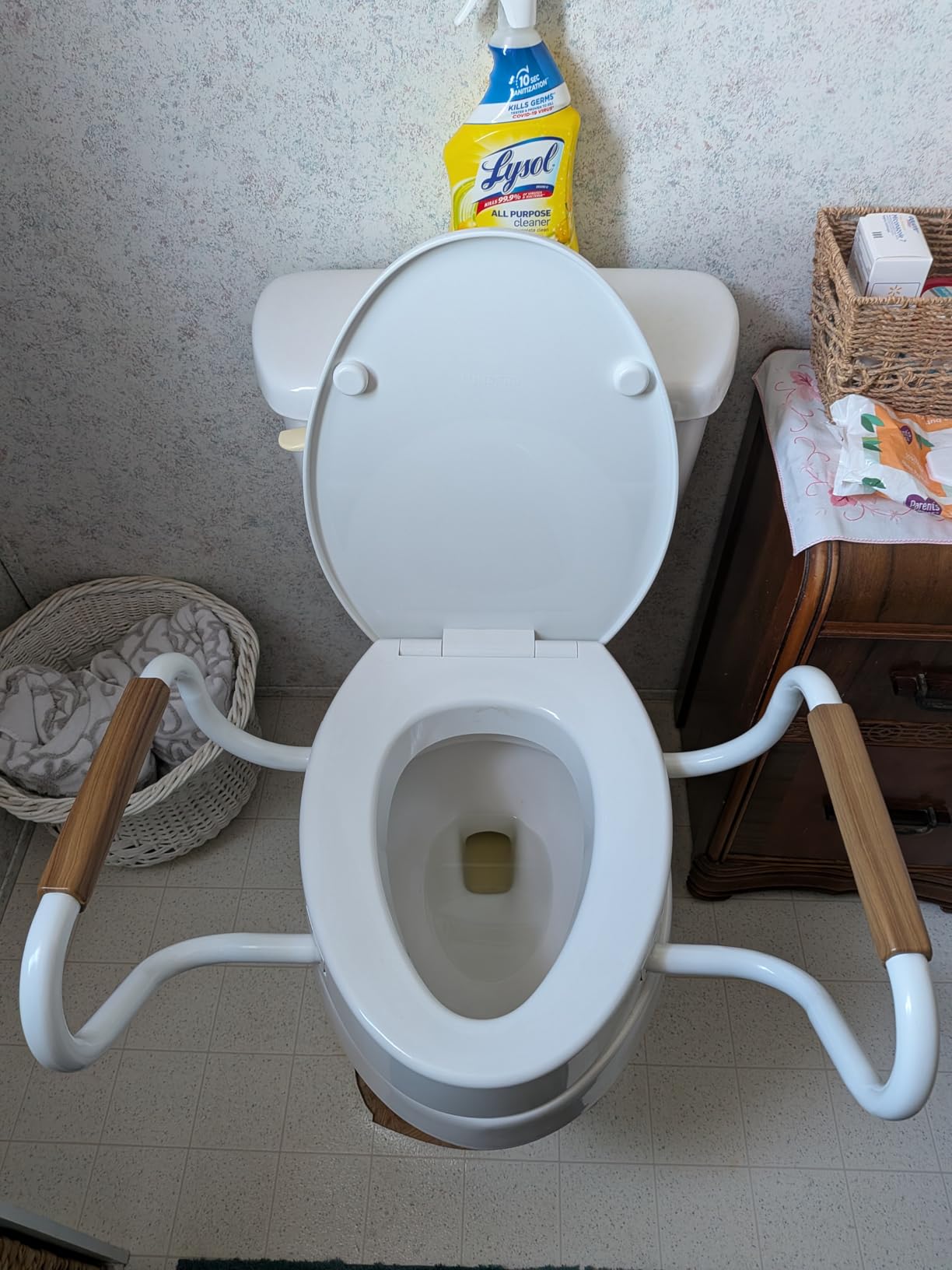 Lunderg Raised Toilet Seat with Handles - Elongated - Easy to Install Toilet Seat Risers for Seniors - Adds 3 Inches & Works like the one you've always used - Elegant design - No Hospital Vibe customer photo 2