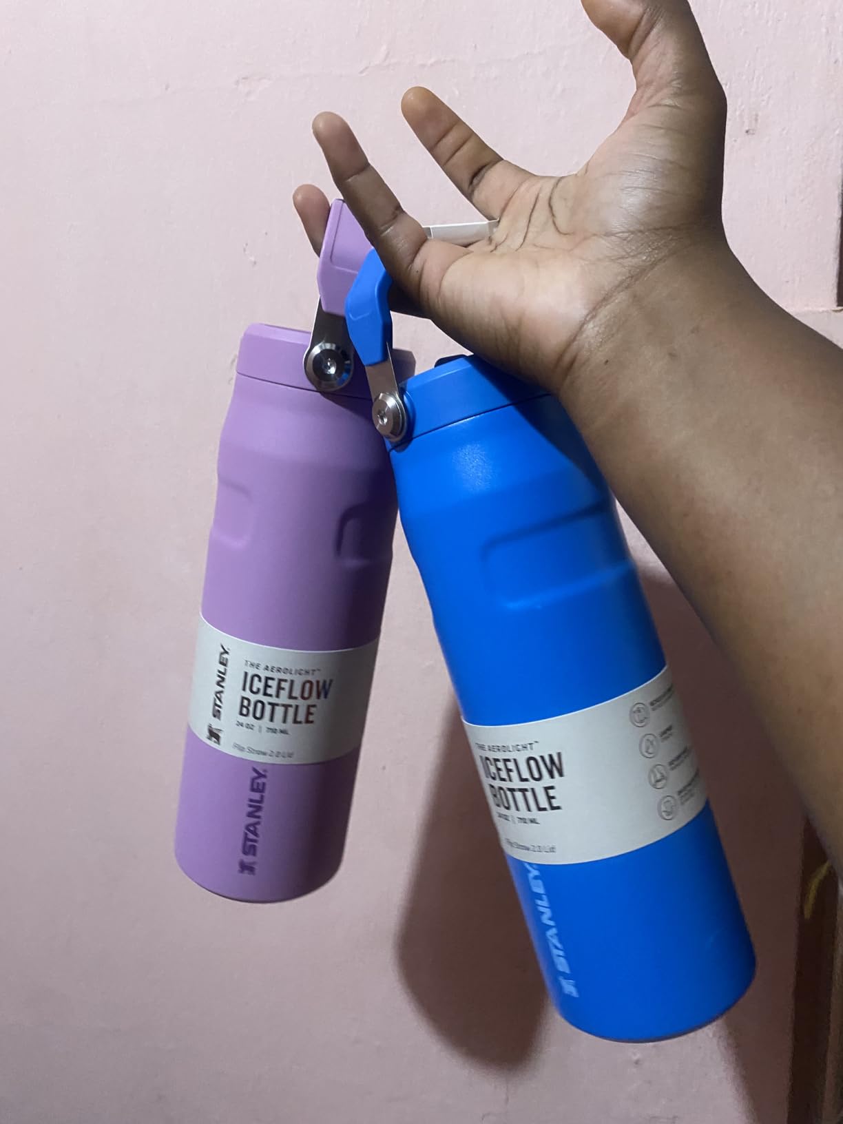 Stanley IceFlow Flip Straw 2.0 Water Bottle 24 OZ | Built-In Straw with Larger Opening | Lightweight & Leak-Resistant | Insulated Stainless Steel | BPA-Free | Navy customer photo 1