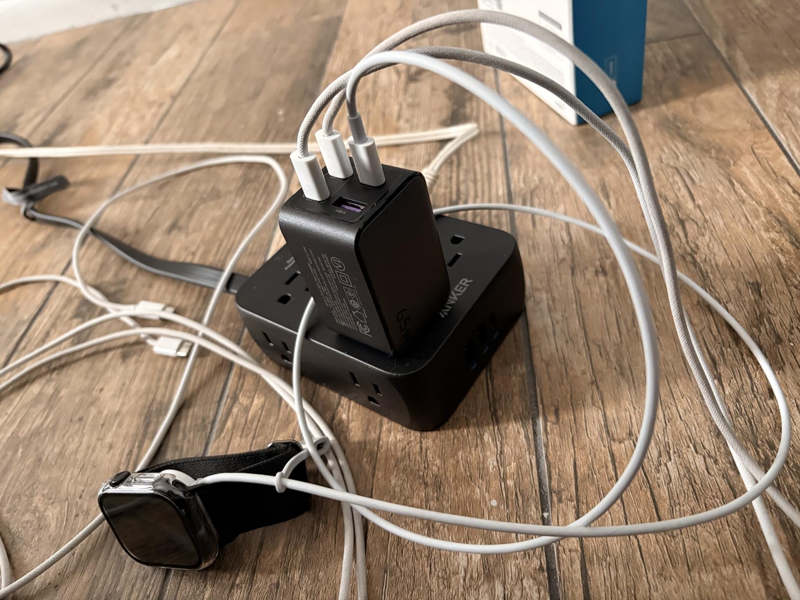 UGREEN Nexode 65W GaN USB C Wall Charger, 4-Port Fast Type-C Charger Compatible with MacBook Pro/Air, iPhone 17/16/15 Series, Galaxy S25/S24, Pixel 10/9, iPad Pro, Steam Deck customer photo 1