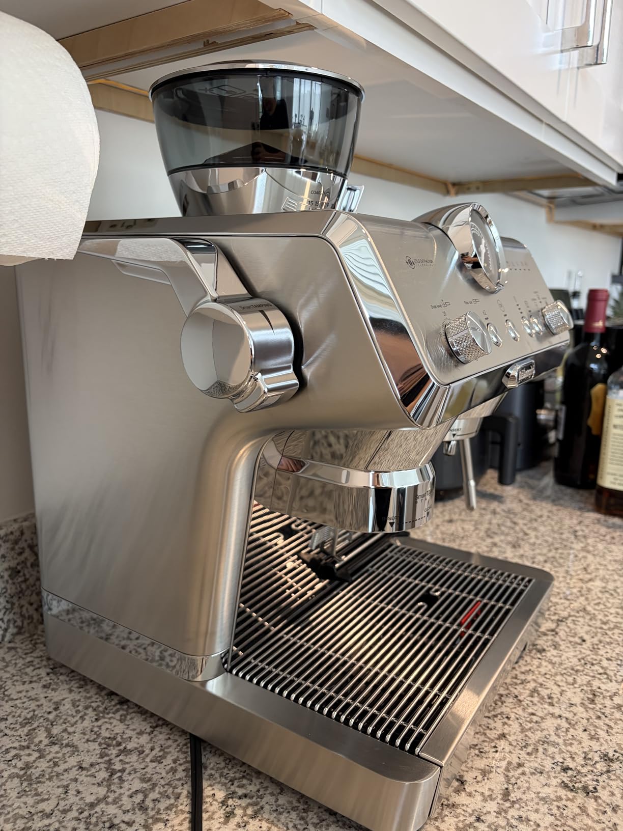 De'Longhi La Specialista Opera Espresso Machine - Cold Brew & Espresso Maker with Smart Tamping, Burr Grinder, Milk Steam Wand/Frother & 19-Bar Pressure customer photo 1