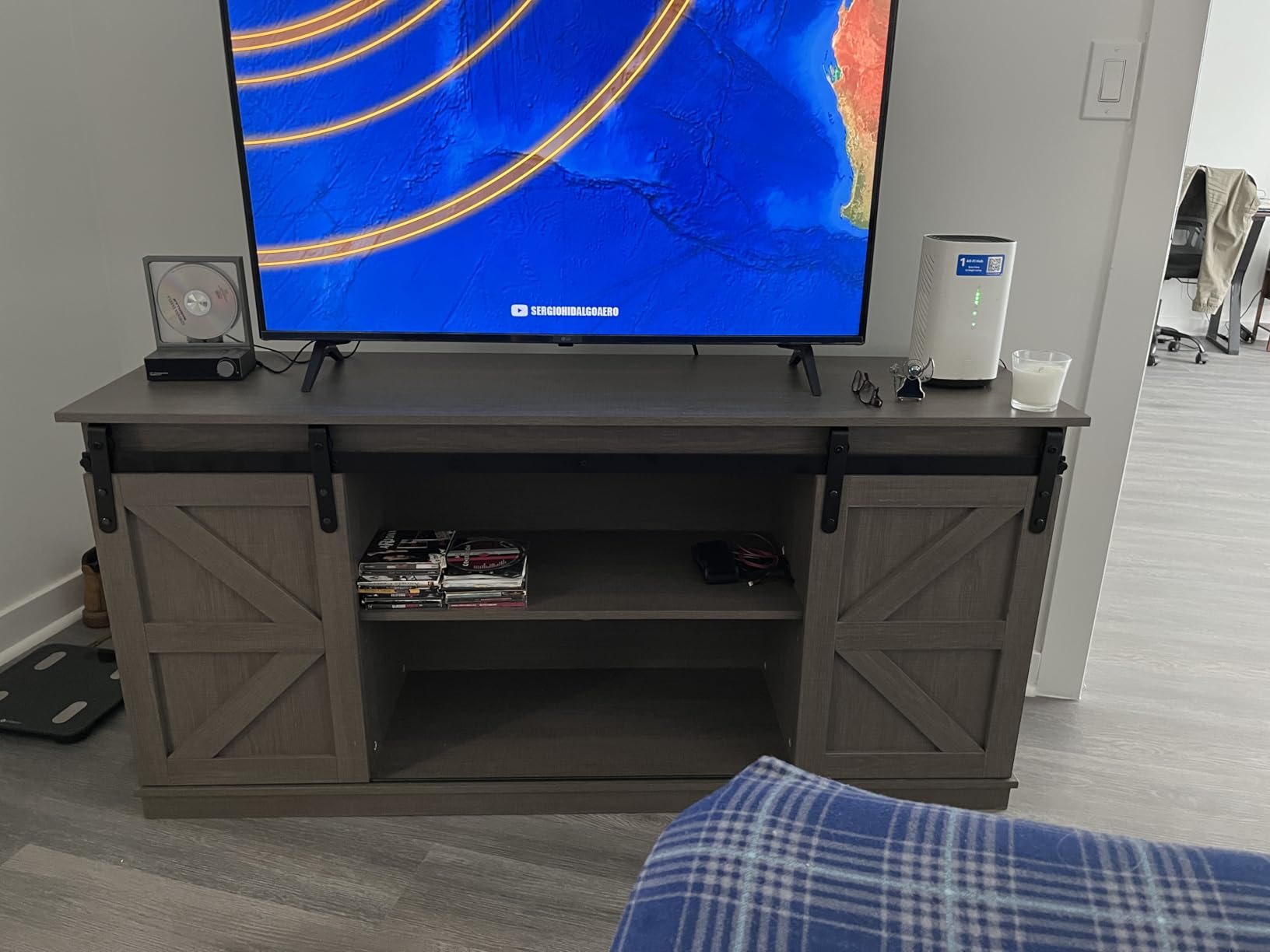 YESHOMY Farmhouse TV Stand for Televisions up to 65 Inches, Sliding Barn Doors and Storage Cabinets, Console Table and Media Furniture for Living Room, 58 Inch, White customer photo 1
