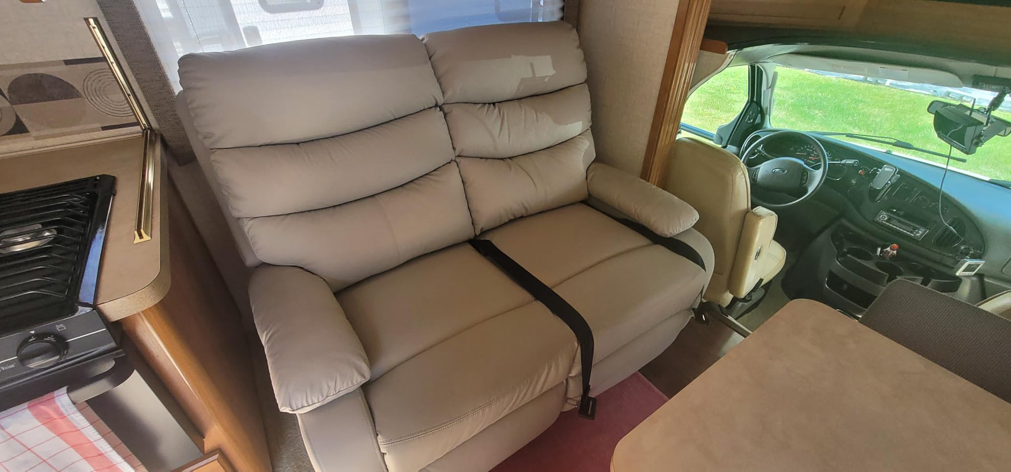 Reclining Loveseat Sofa, Anti-Scratch Leather Manual Loveseat Recliner with Side Pocket, Wall Hugger Loveseat Recliner for Living Room, RV, Home Theater(Beige) customer photo 2
