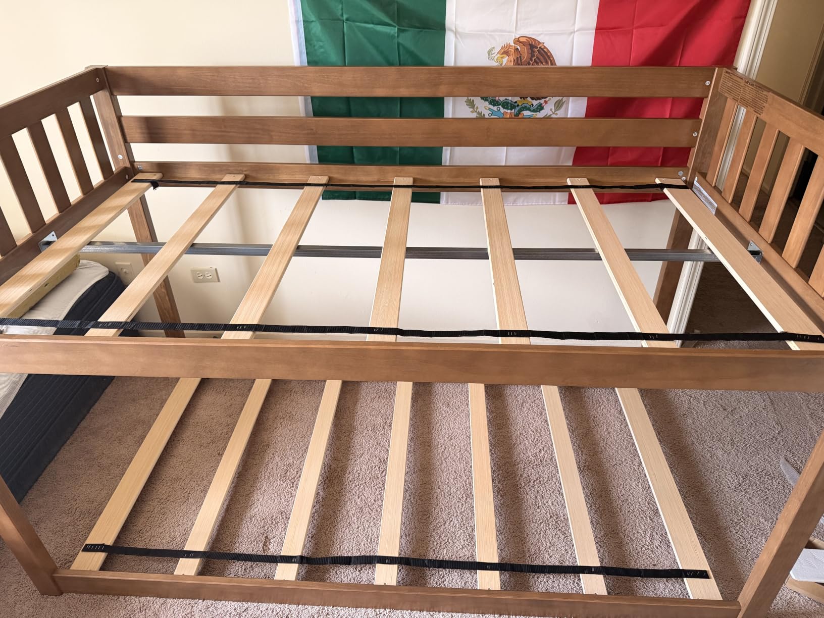 Max & Lily Fundamental Twin Low Bunk Bed, Kids Solid Wood Modern Bed Frame, White customer photo 1
