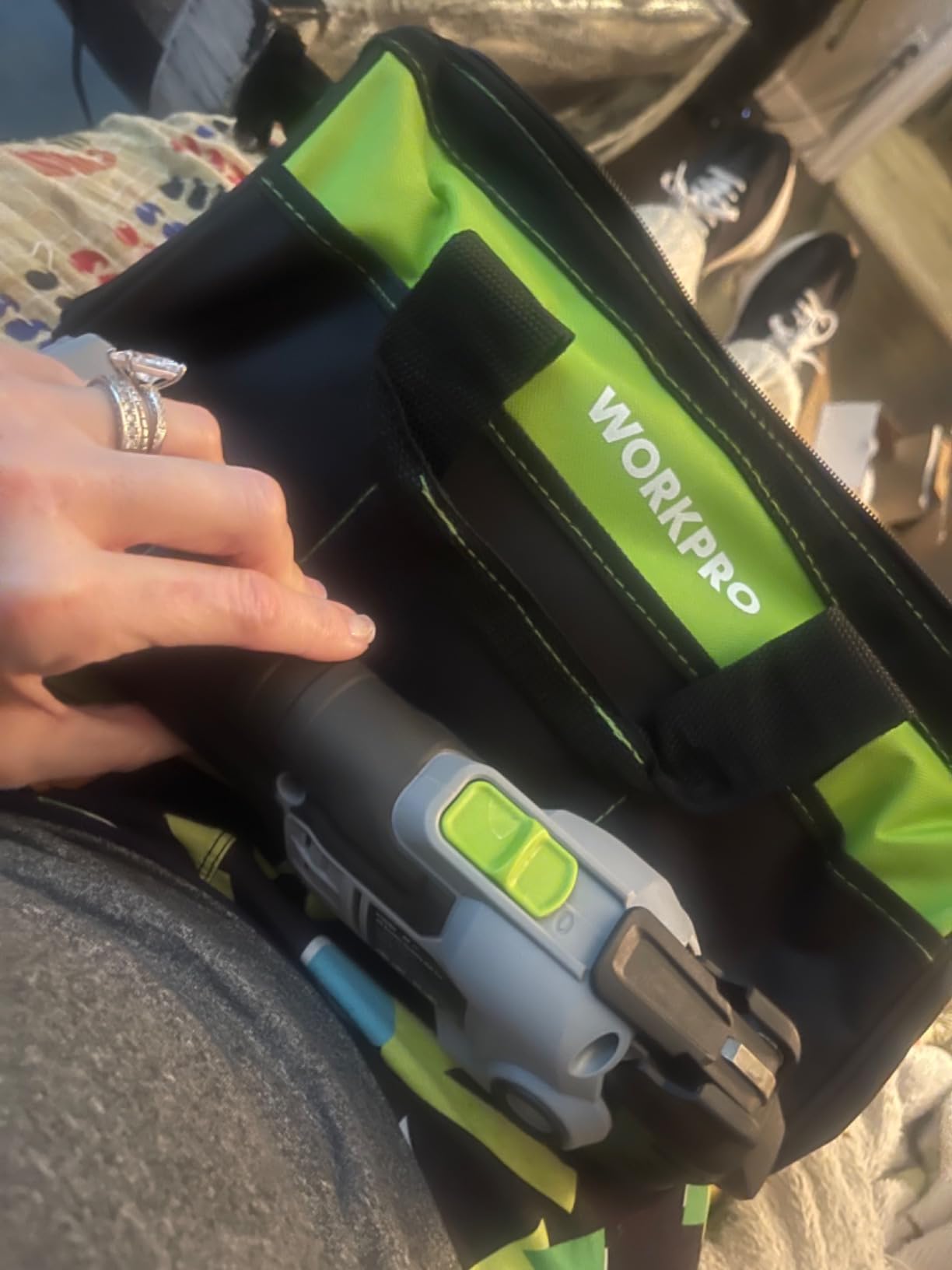 WORKPRO 20V Oscillating Tool Kit, Cordless and Brushless 19,000 RPM Orbiting Multi Tool with 6 Variable Speeds, 3.6° Oscillation Angle, 21pcs Saw Accessories, 1 Rechargeable Battery and Carrying Bag customer photo 2