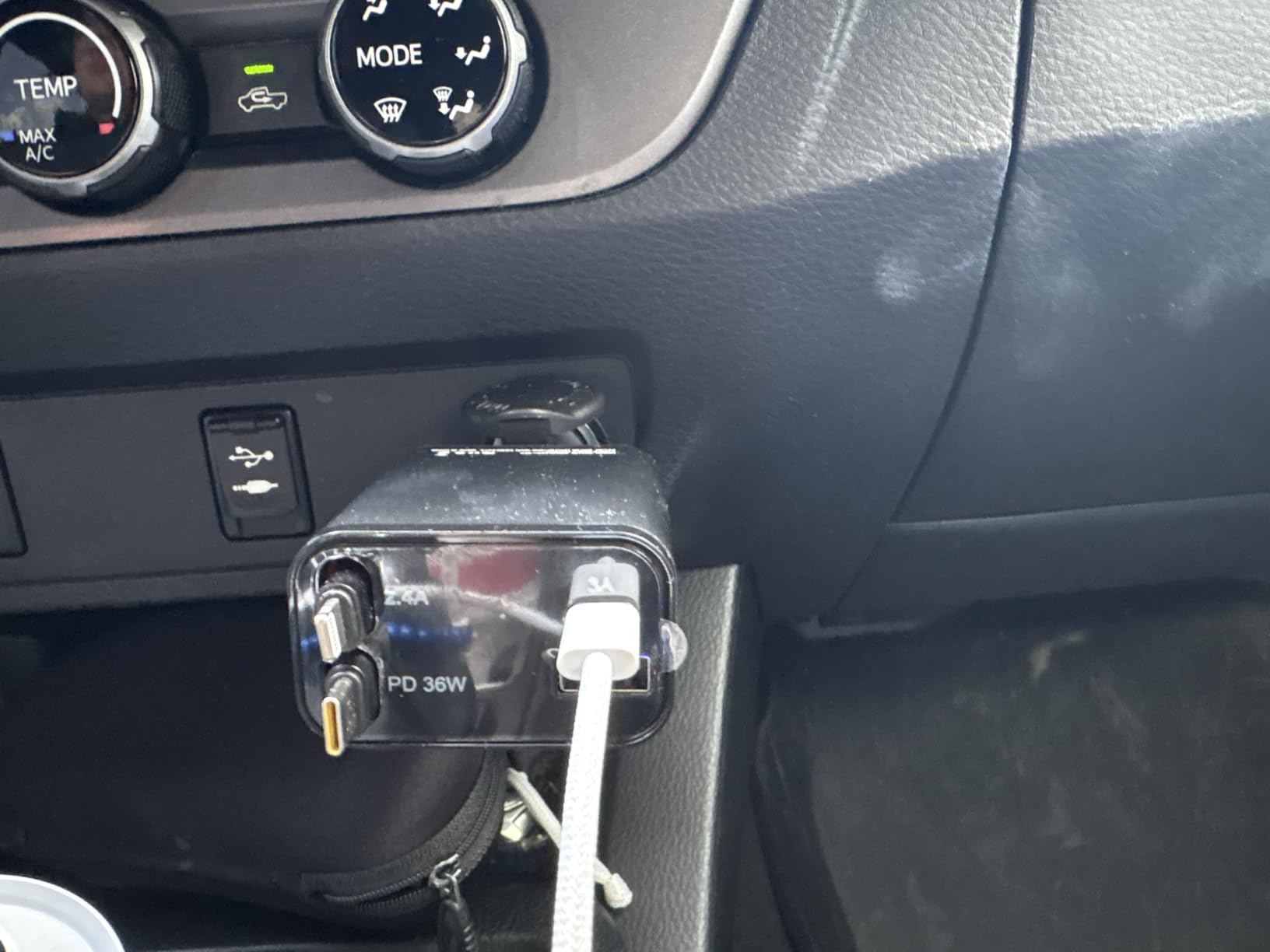 LISEN Retractable Car Charger, 84W Car Charger USB C Fast Charge, 4 in 1 | Cigarette Lighter Adapter, for iPhone 17 Pro Max 16 15 14 13 12 customer photo 2