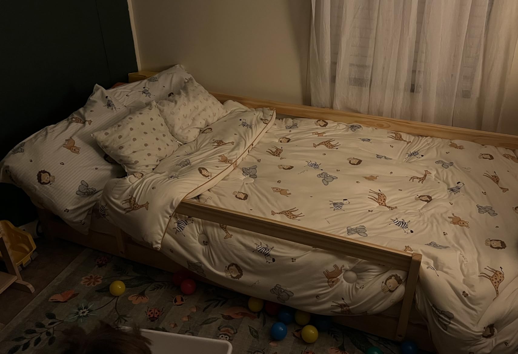 Ocodile Twin Floor Bed with Safety Guardrails for Kids, Montessori Inspired, Gray customer photo 2