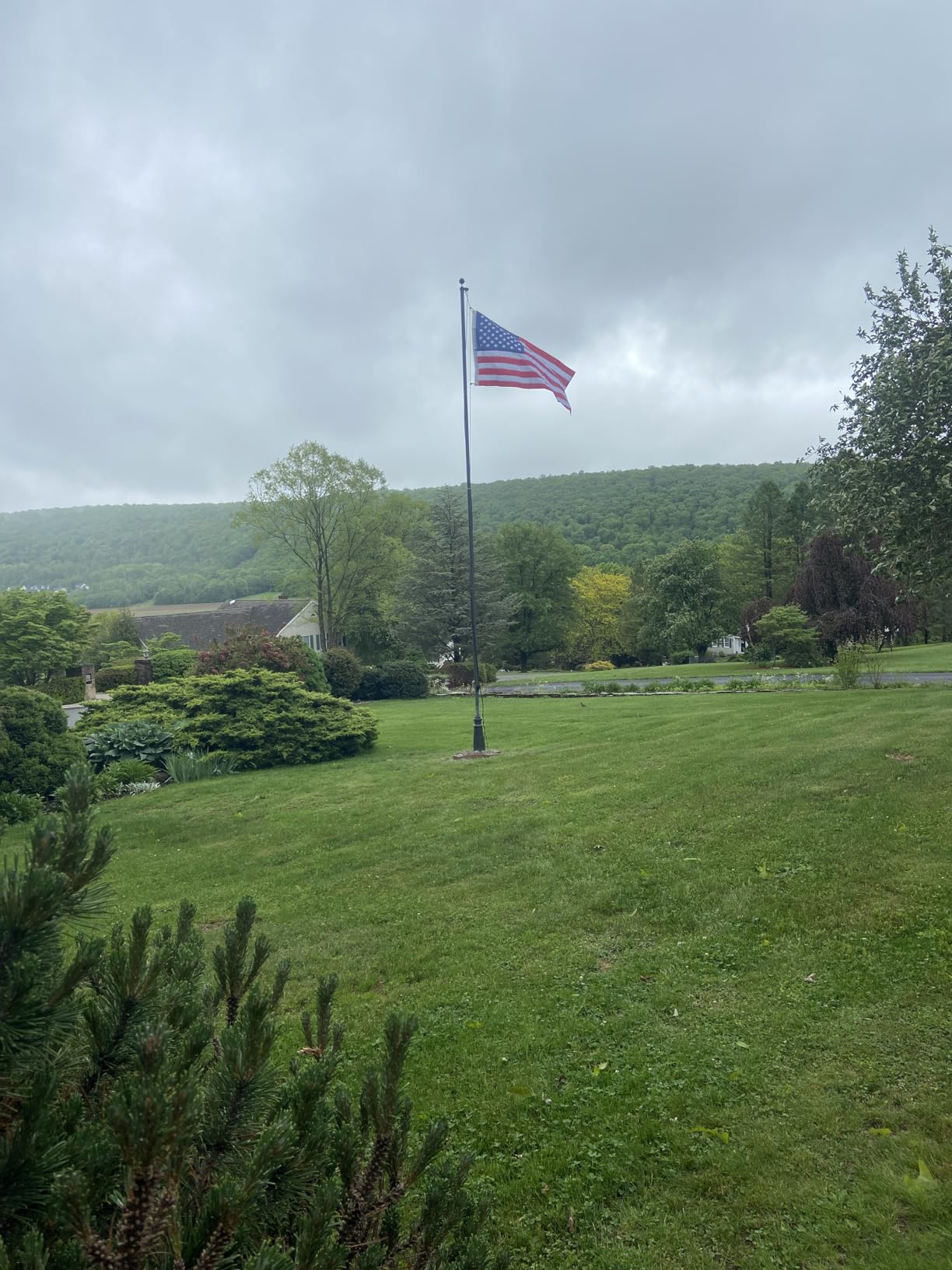 Heavy Duty 20 FT Flag Pole, Unbending 100MPH Wind Resistance, 95HBW Hard Aerospace Aluminum, In-Ground Flagpole Kit for Outside House customer photo 2