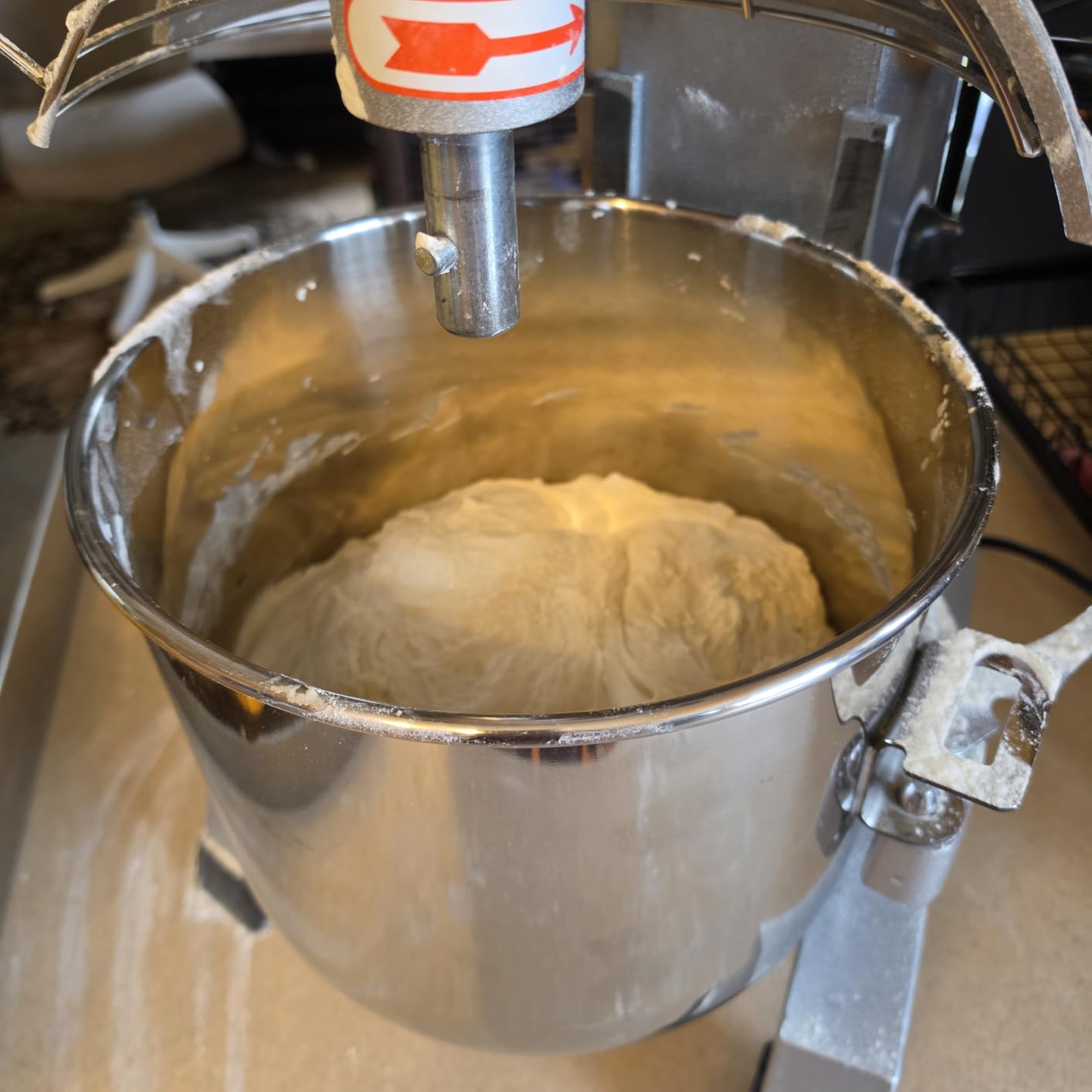 VEVOR 15Qt Commercial Food Mixer Timing Function 500W Commercial Mixer, Stainless Steel Bowl Heavy Duty Stand Mixers with 3 Speeds, Dough Hooks Whisk Beater customer photo 2