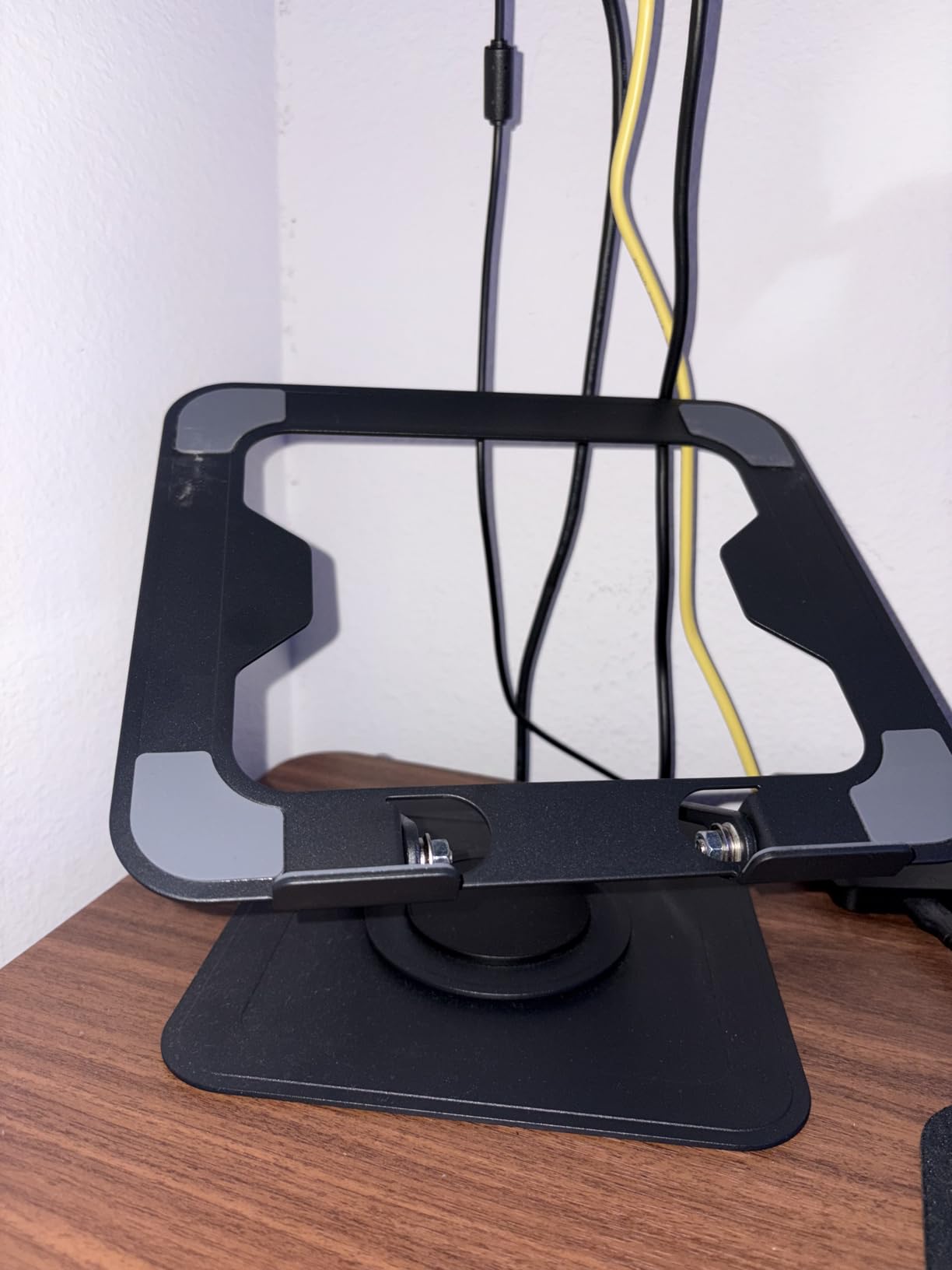 LOXP Adjustable Laptop Stand, Computer Stand with 360 Rotating Base, Ergonomic Laptop Riser Mount for Desk Foldable Portable Computer Desk Fits with MacBook Pro Air (10-16 inch) - Black customer photo 1