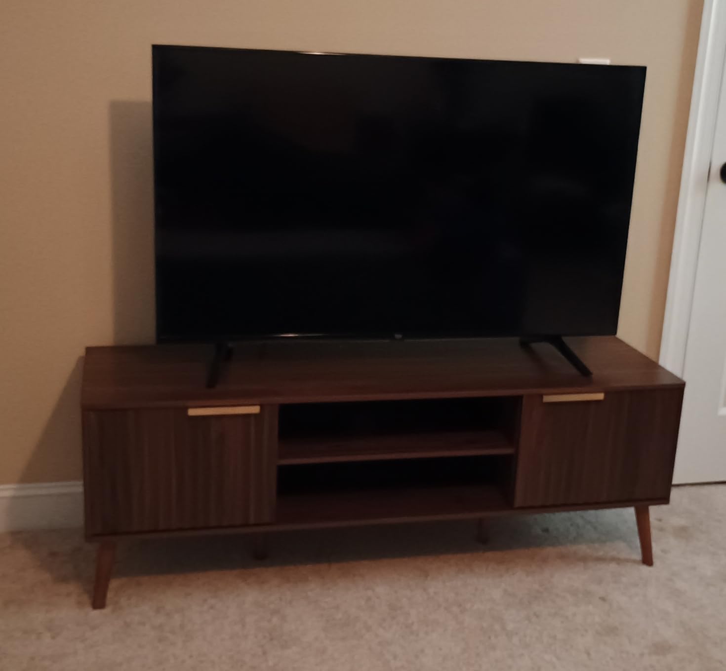LCRBOL TV Stand for Living Room, Mid Century Modern Entertainment Center for 55/60 inch TVs, TV Console with Fluted Door Cabinets and Open Shelves, for Bedroom, Walnut customer photo 1