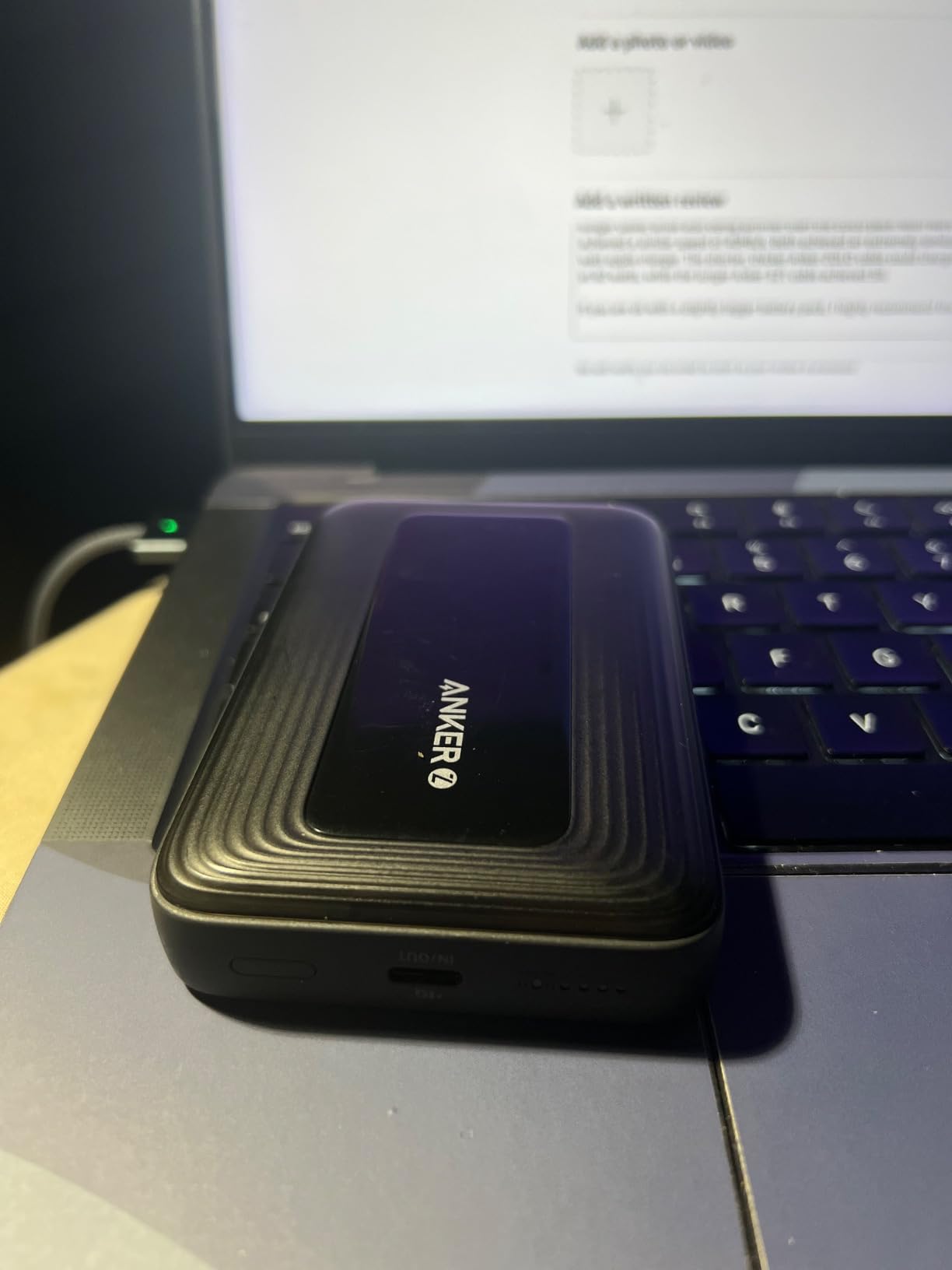 Zolo Magnetic Power Bank, Compact 10,000mAh Wireless Portable Charger with 30W Max Fast Charging, Skin-Friendly and Durable Battery Pack, for iPhone 16/15/14 Series, AirPods, and More customer photo 1