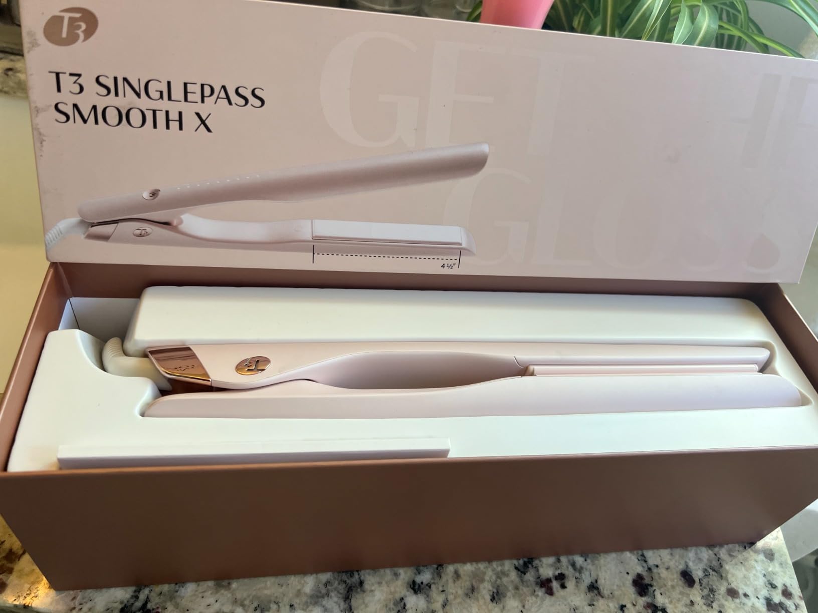 T3 SinglePass Smooth X Flat Iron, Professional Hair Straightener with Extra-Long Korean Ceramic Plates & 9 Heat Settings for Straightening, Curling & Waving Fine to Thick Hair customer photo 2