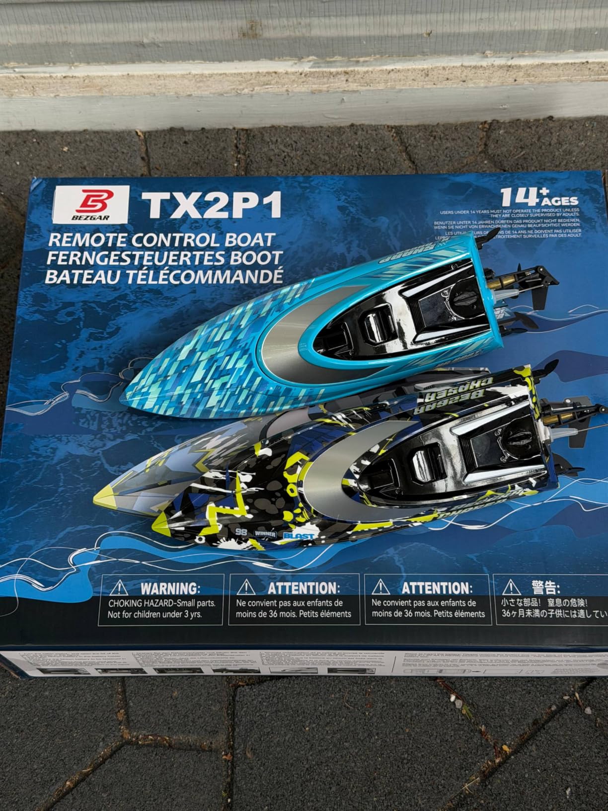 BEZGAR RC Boat, 2 Packs 12 inch Fast Speed RC Boat 30 KPH with A Portable Suitcase for Lakes & Pools & Salt Water, Summer Toys for Adults and Ideal Gifts for Kids Boys Age 6 7 8-12 Years Old - TX2P1 customer photo 2